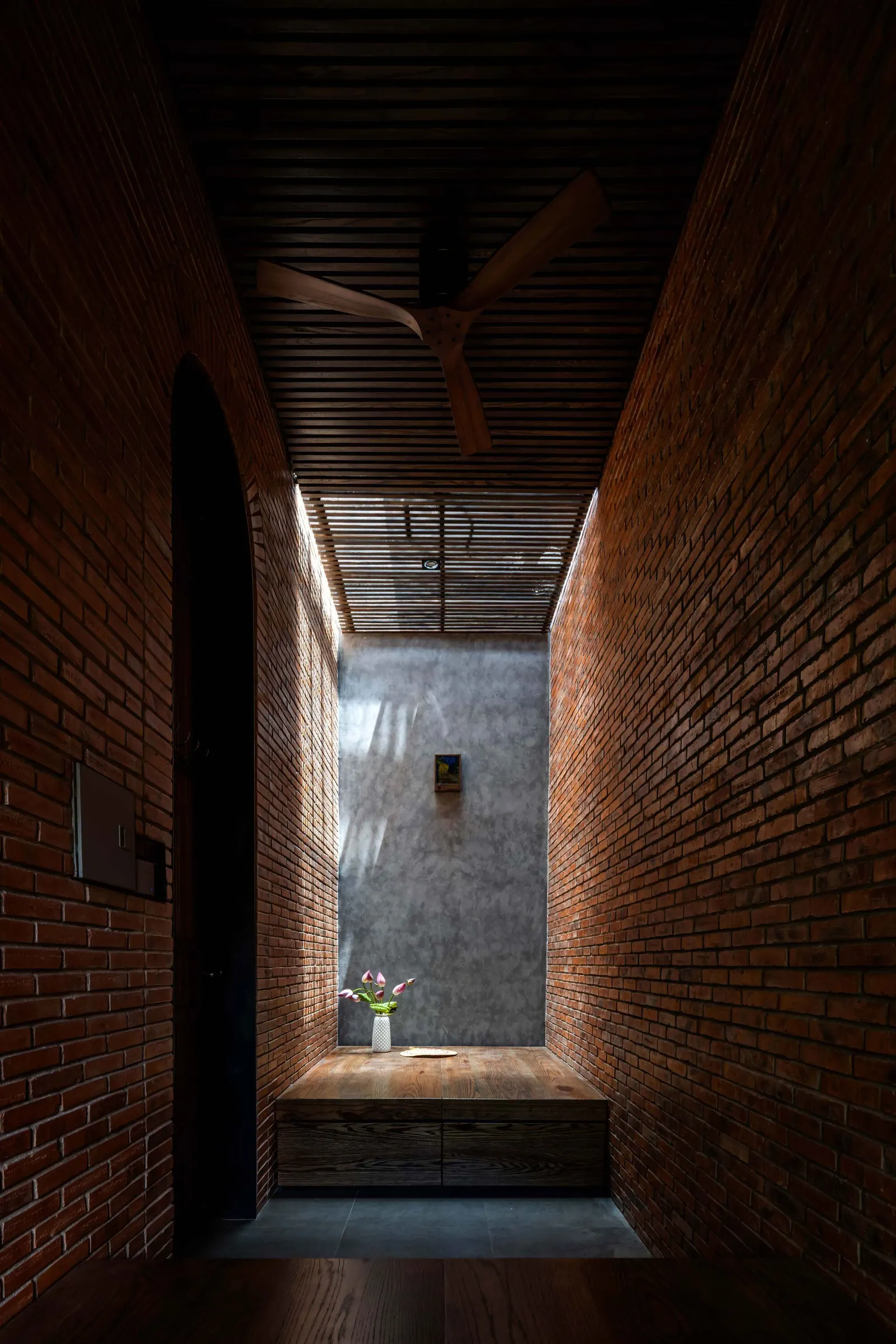 Mac Casa / CTA | Creative Architects: дом в Хошимине, где интерьер и экстерьер растворяются друг в друге