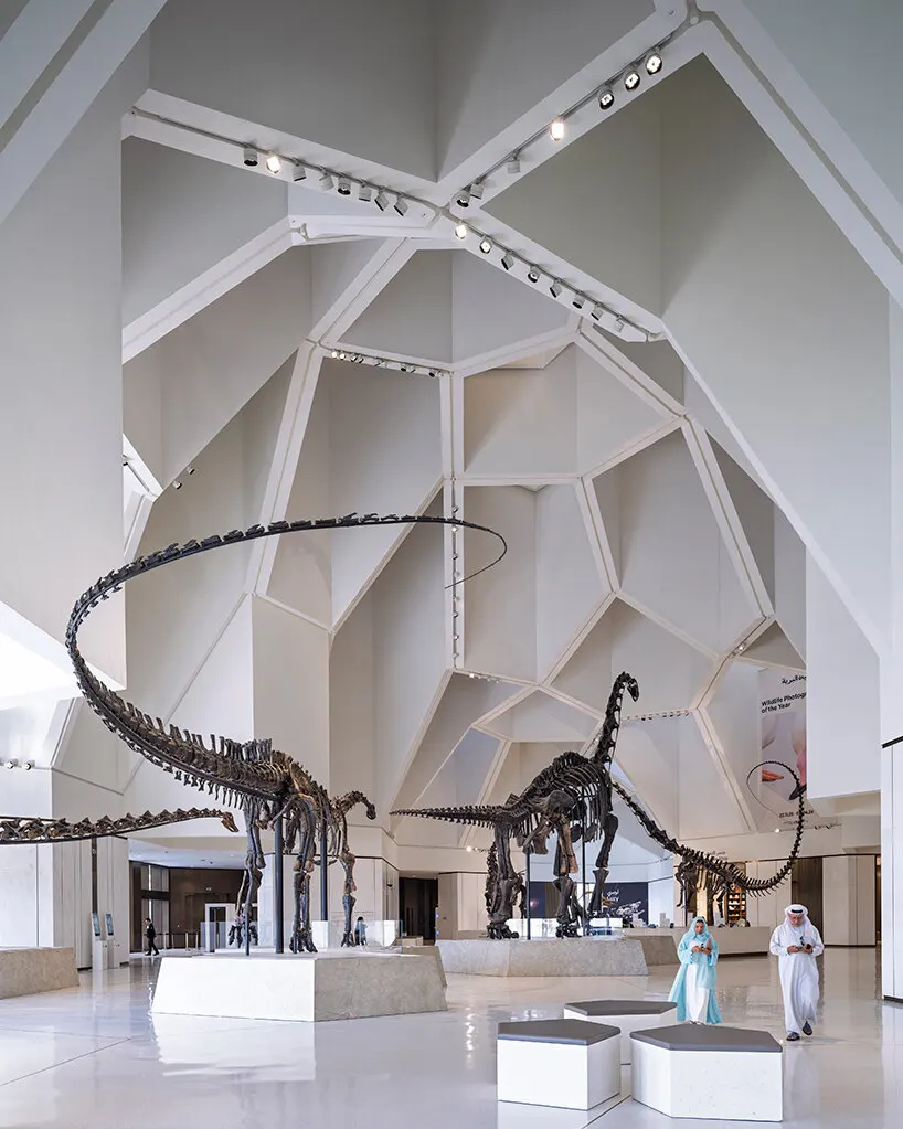 Новые фотографии показывают Natural History Museum Abu Dhabi от Mecanoo после открытия