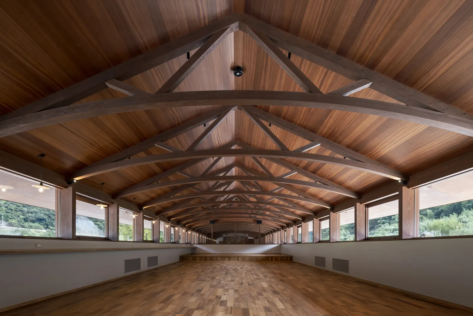 Misato Canoe Boathouse / STUDIO YY