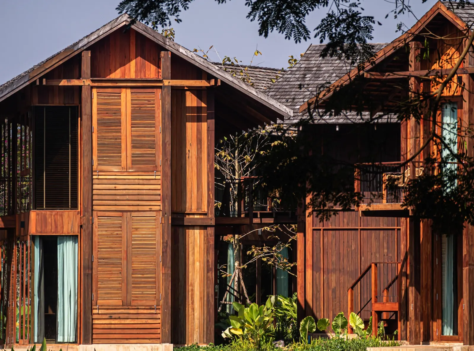 Nachan The Antique Courtyard Hotel / PAVA architects