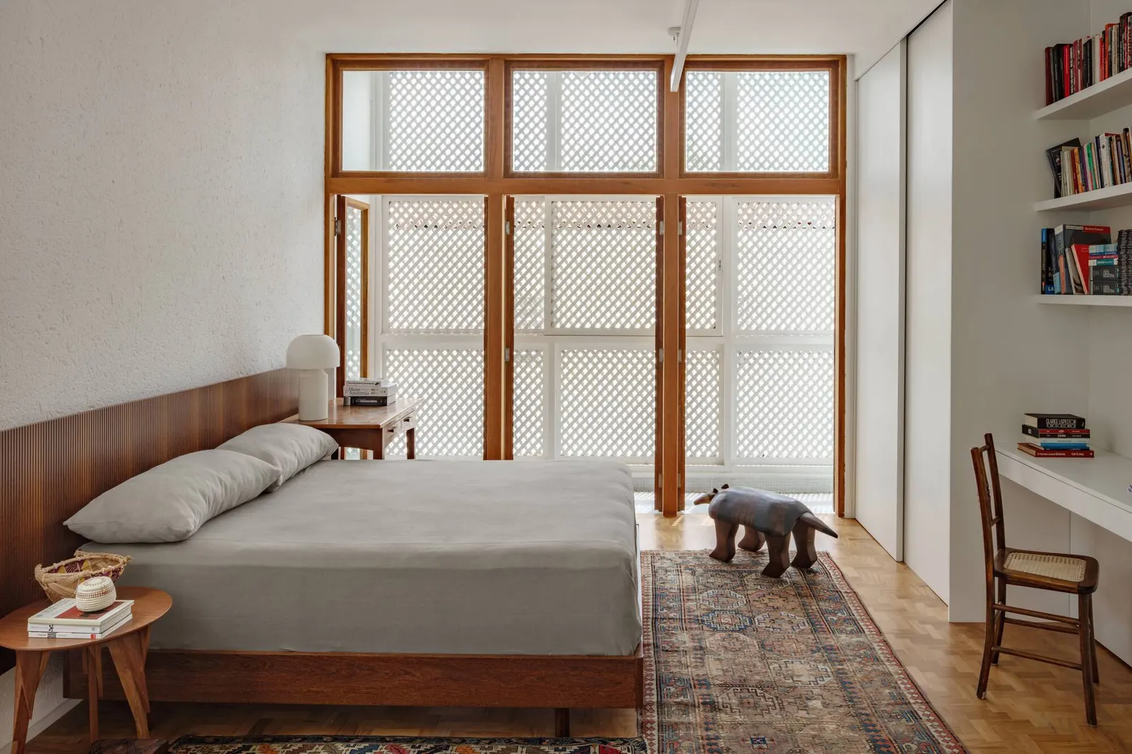 Muxarabi House / Ana Sawaia Arquitetura