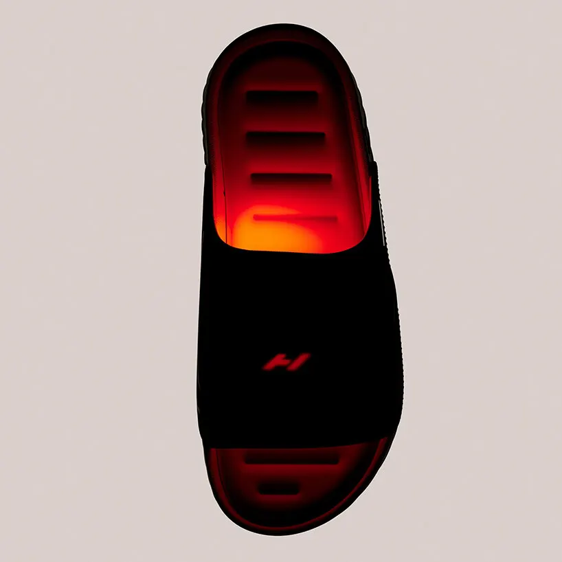 NIKE Air Zoom Hyperslide: восстановительные слайды с теплом и вибрацией от Hyperice