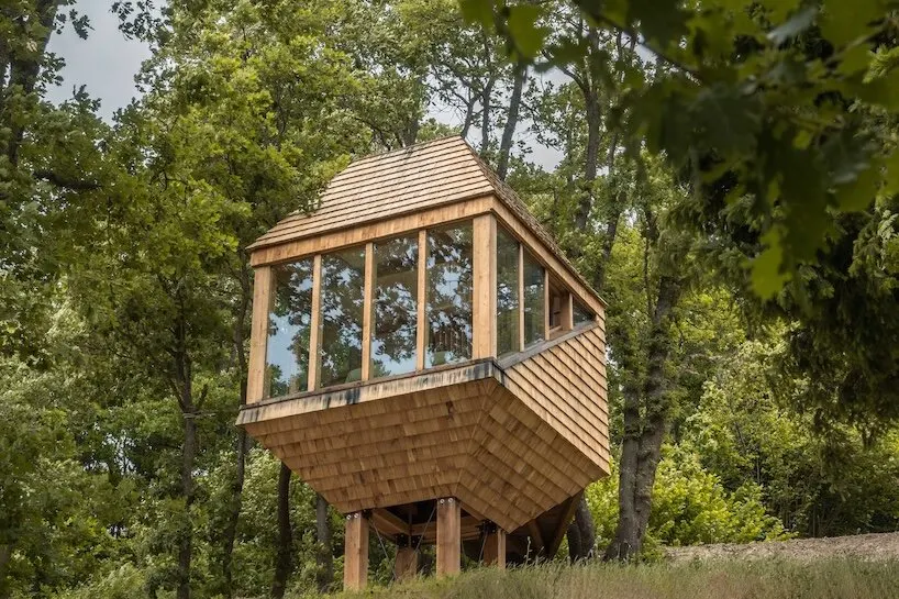 TreeBOX: деревянный ретрит Officina82 среди дубов в Лигурийских Альпах