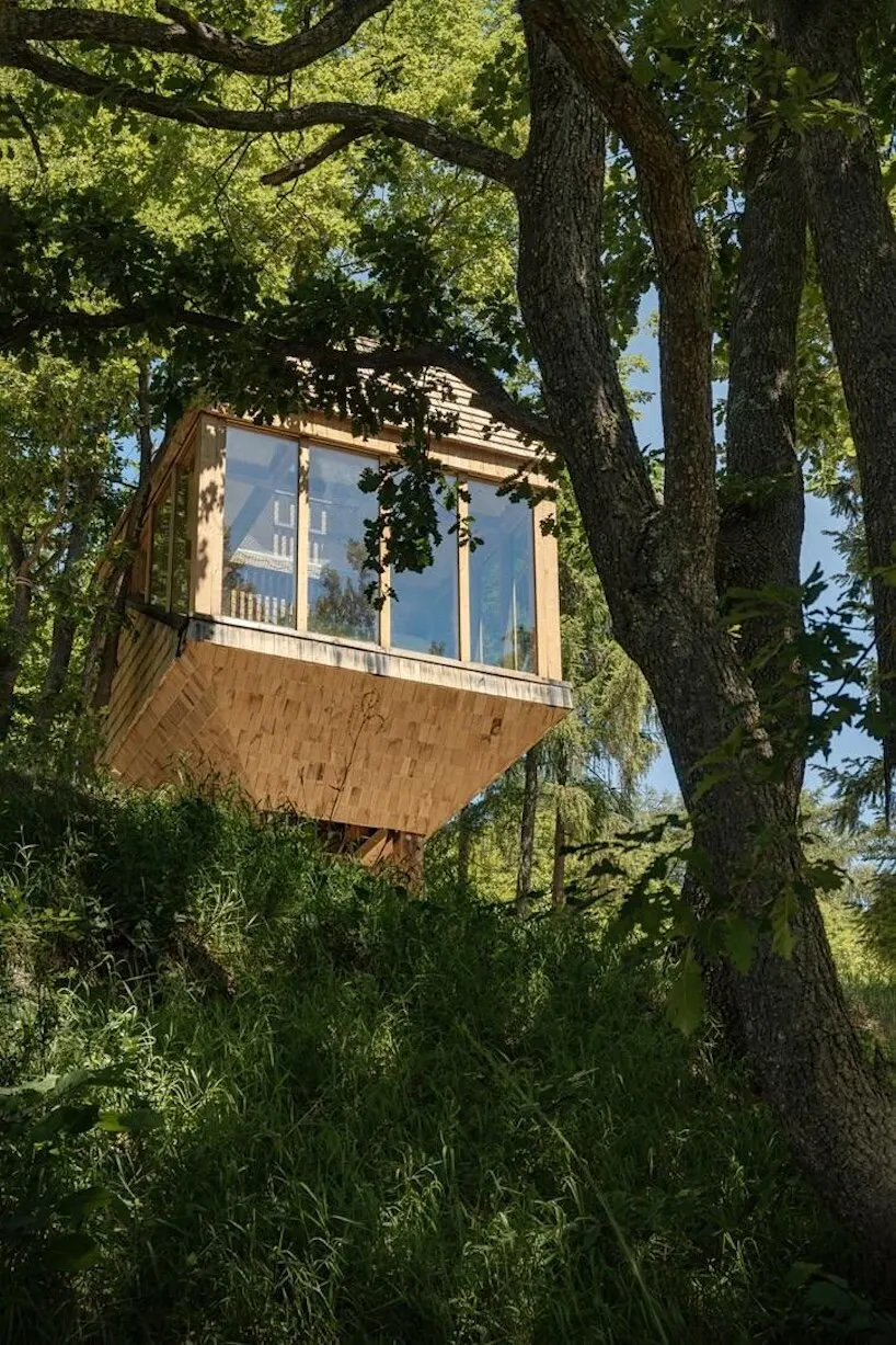 TreeBOX: деревянный ретрит Officina82 среди дубов в Лигурийских Альпах