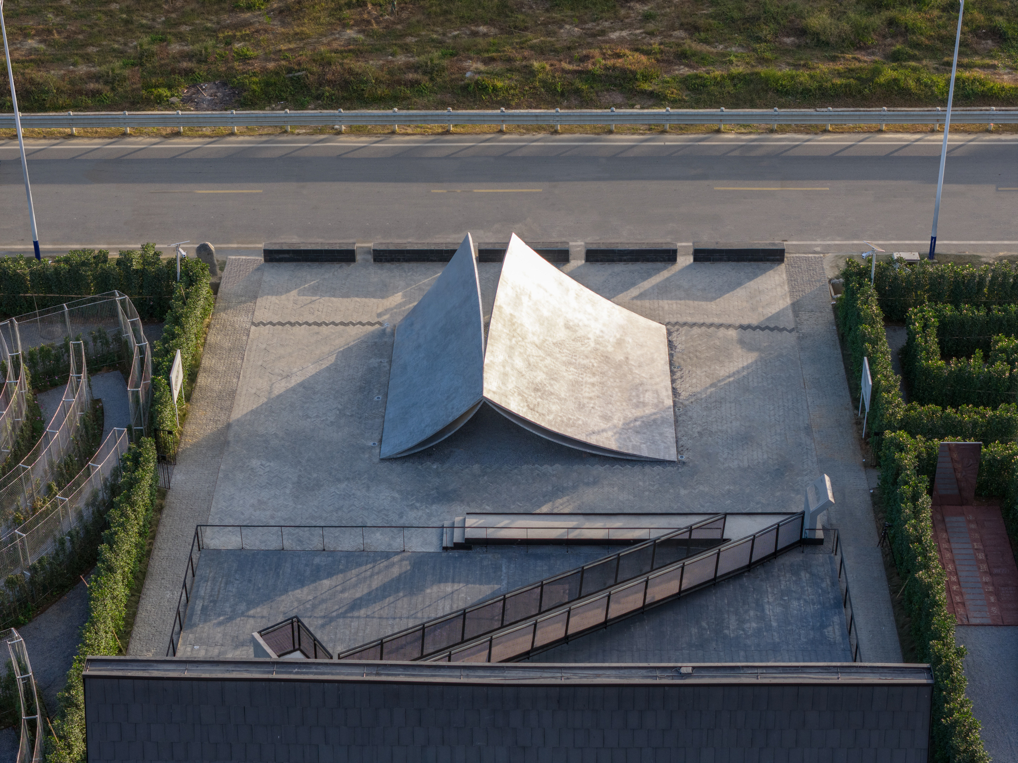 Pages Afloat / f-a-n architects