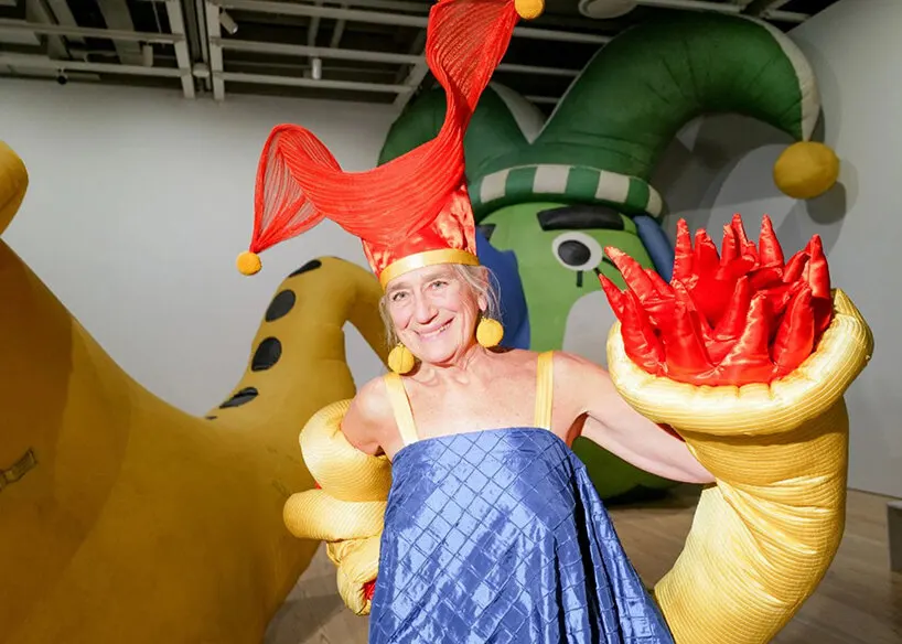 Пэт Олеско получила премию Bucksbaum Whitney Biennial 2026 за «Blow Hard» и «Footsi»