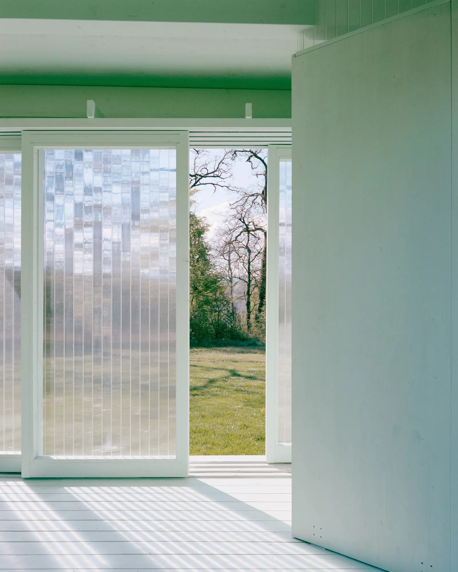 Pavillon of the Sliding Doors / Piertzovanis Toews
