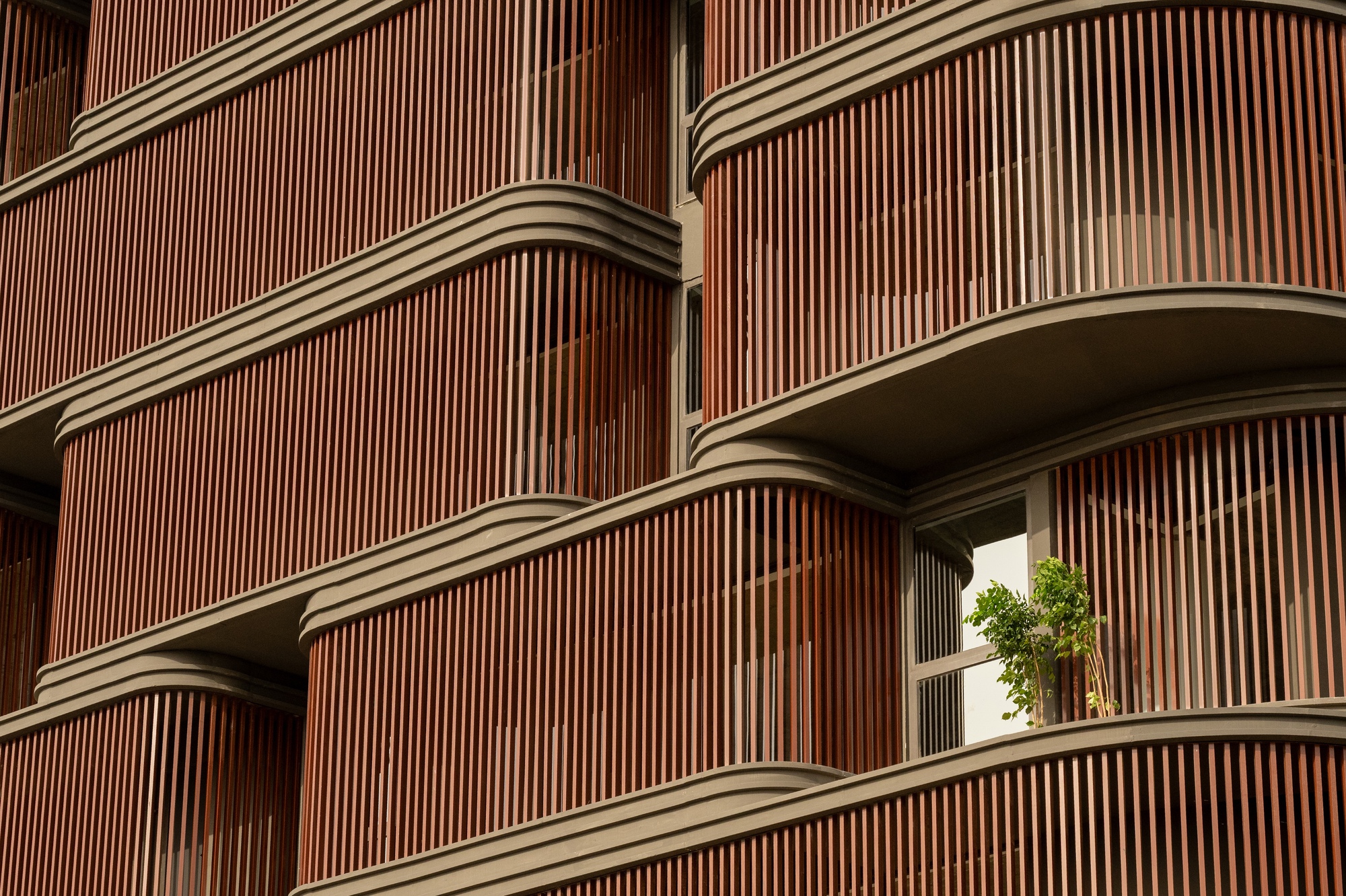 Primus Office Building / Sanjay Puri Architects