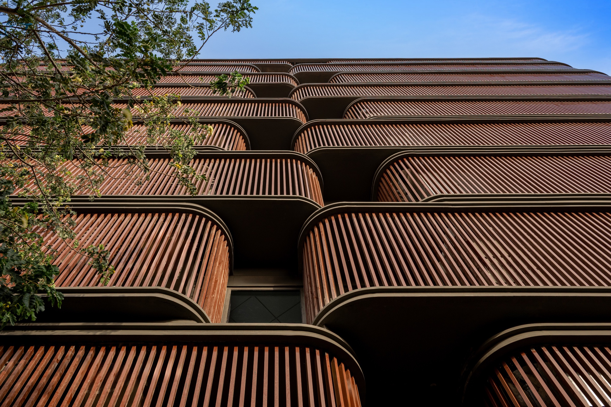 Primus Office Building / Sanjay Puri Architects