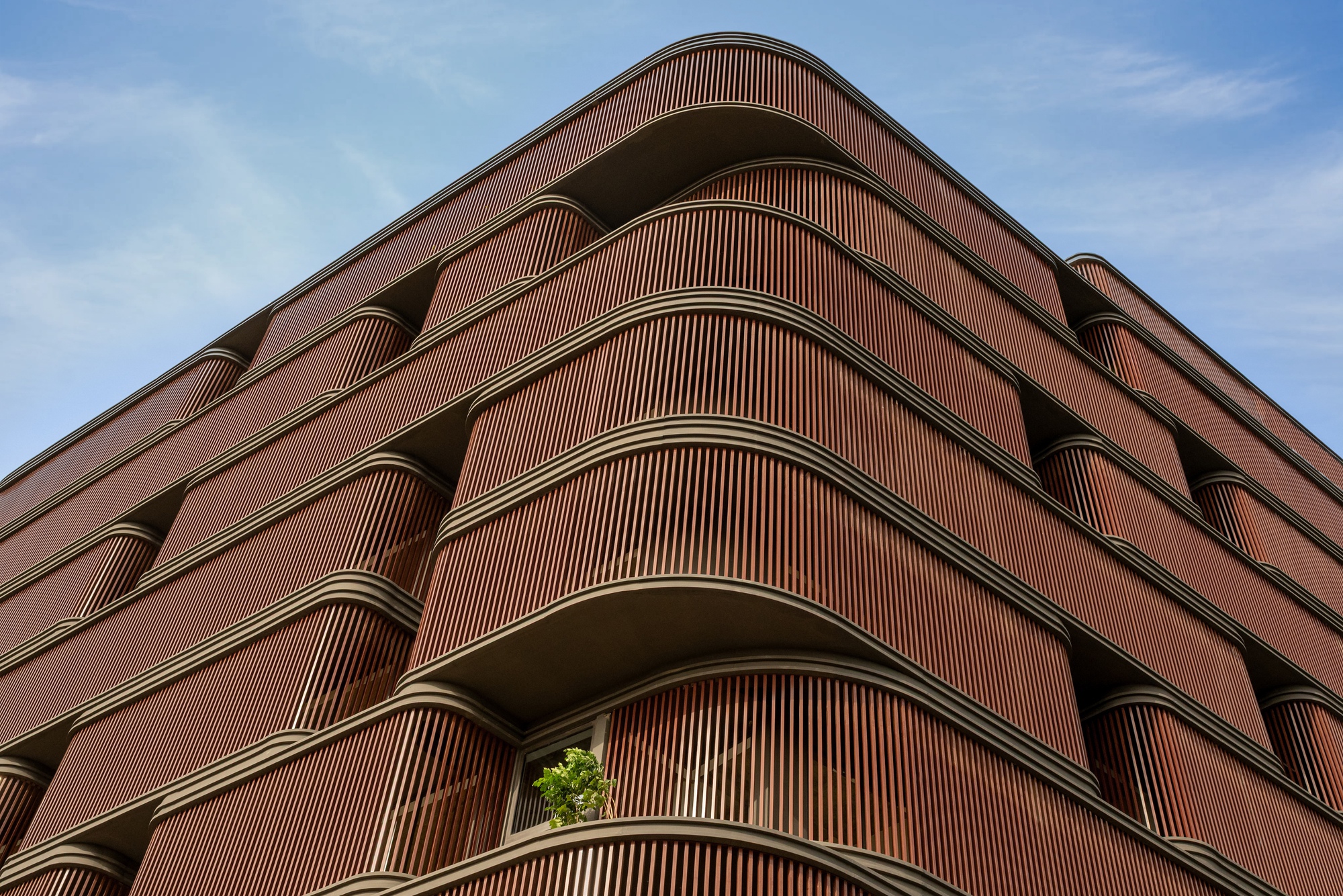 Primus Office Building / Sanjay Puri Architects
