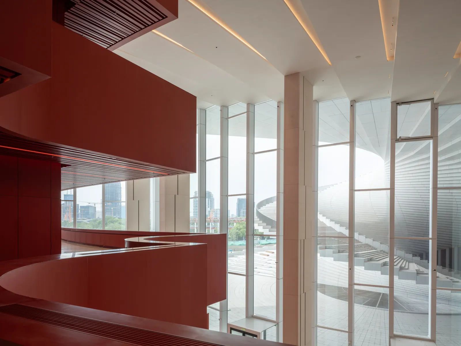 Shanghai Grand Opera House: проект Snøhetta выходит на финишную прямую