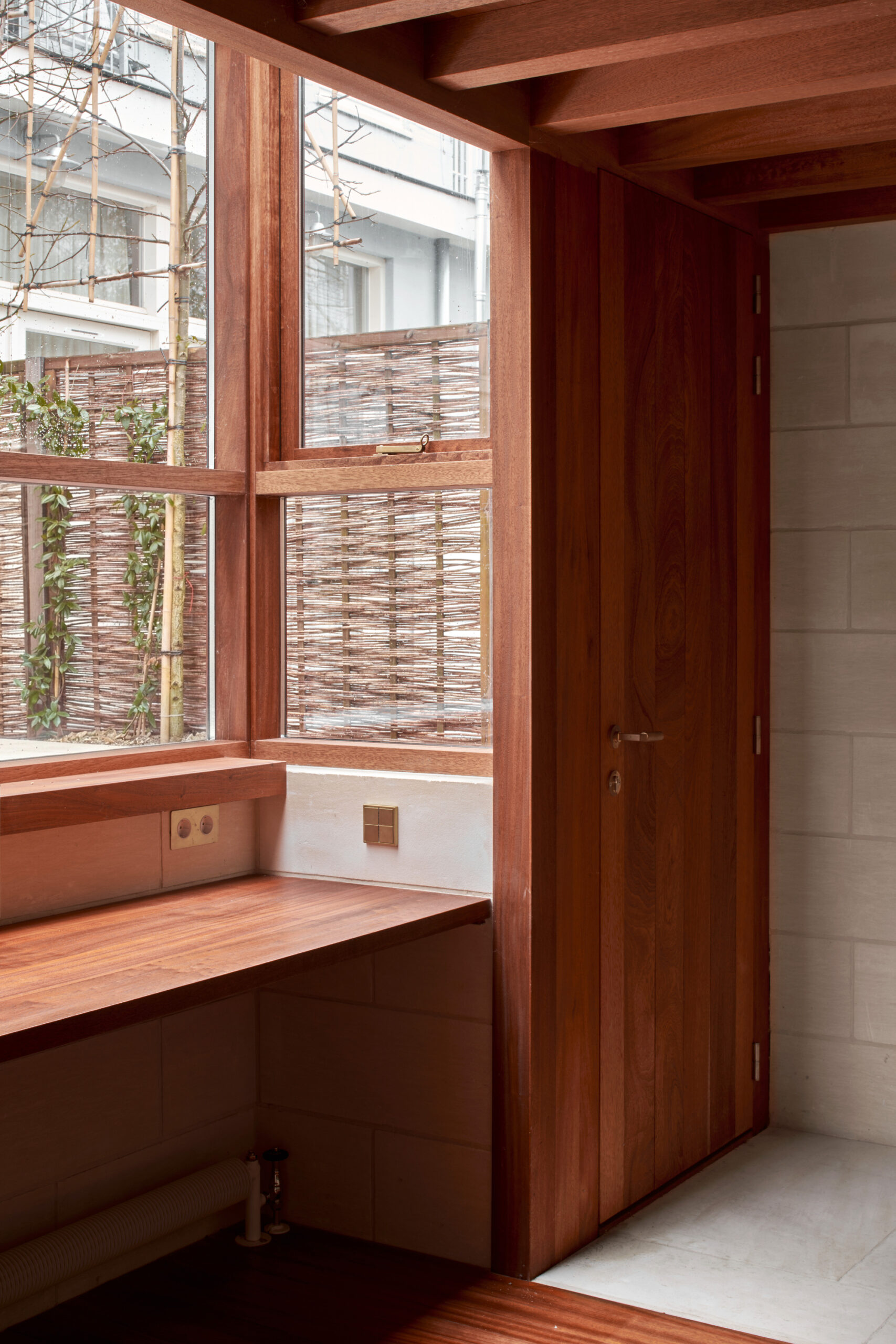 Stone and Wood Studio / Common Wonder