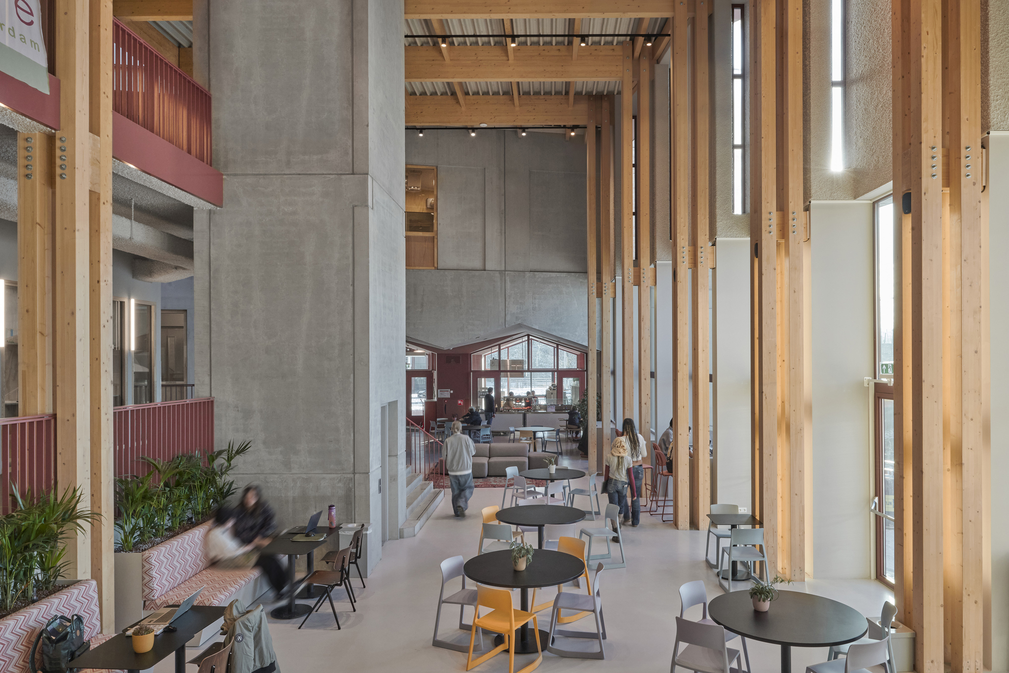 Xplore Agora School в Амстердаме / Studio Ard Hoksbergen