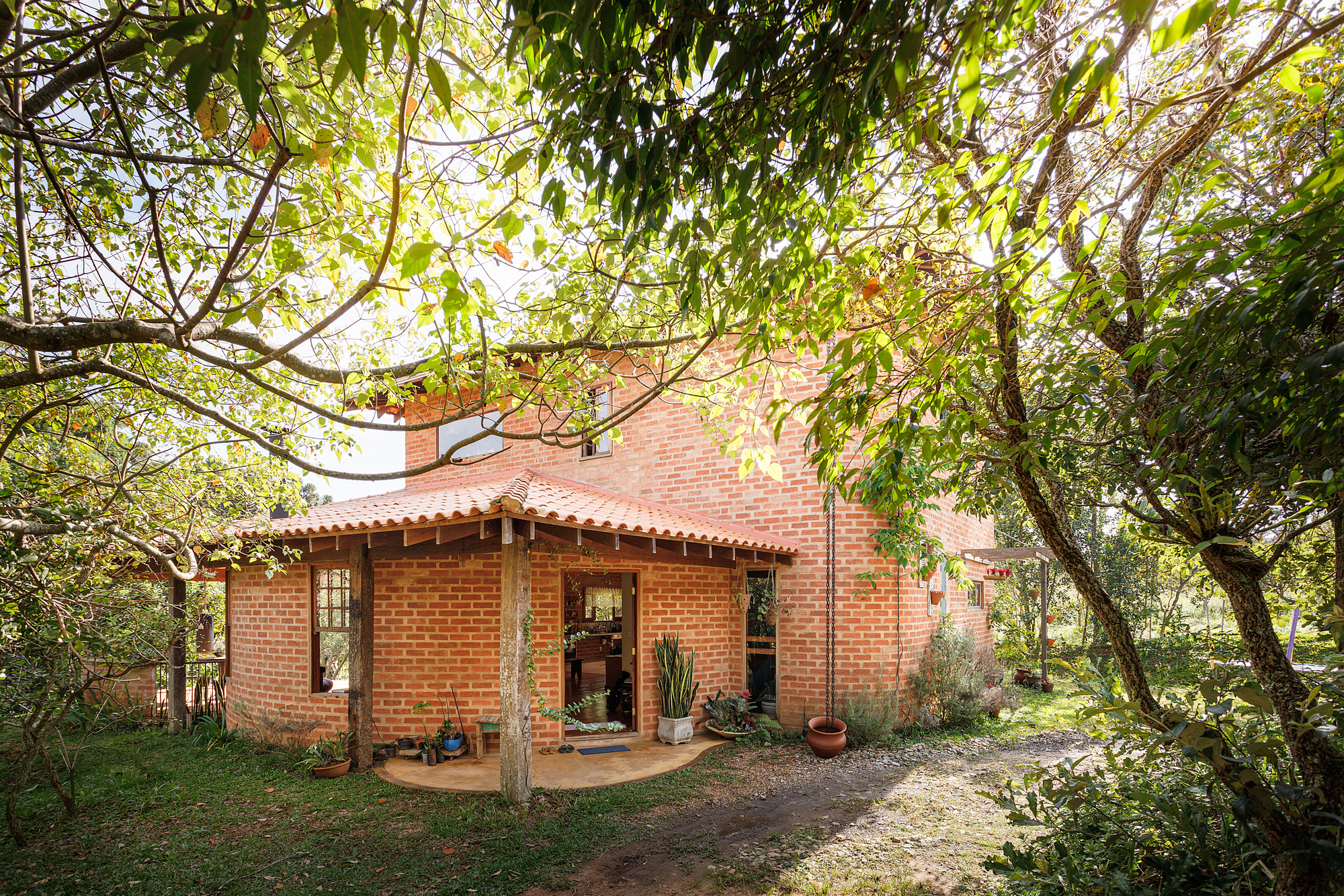 Country House / Teresa Borsoi Arquitetura