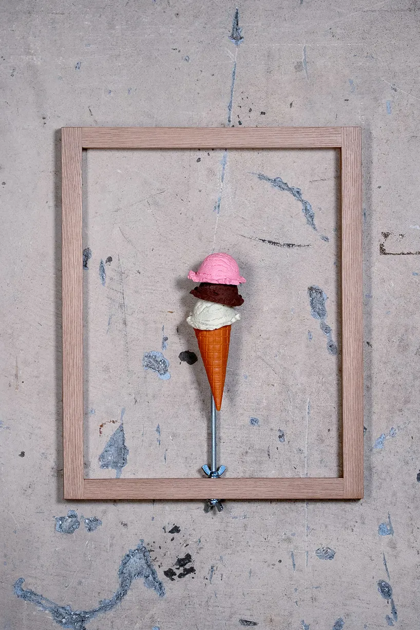 The 400-Year Ice Cream: ПВХ-скульптура Joll о времени потребления и материальном распаде