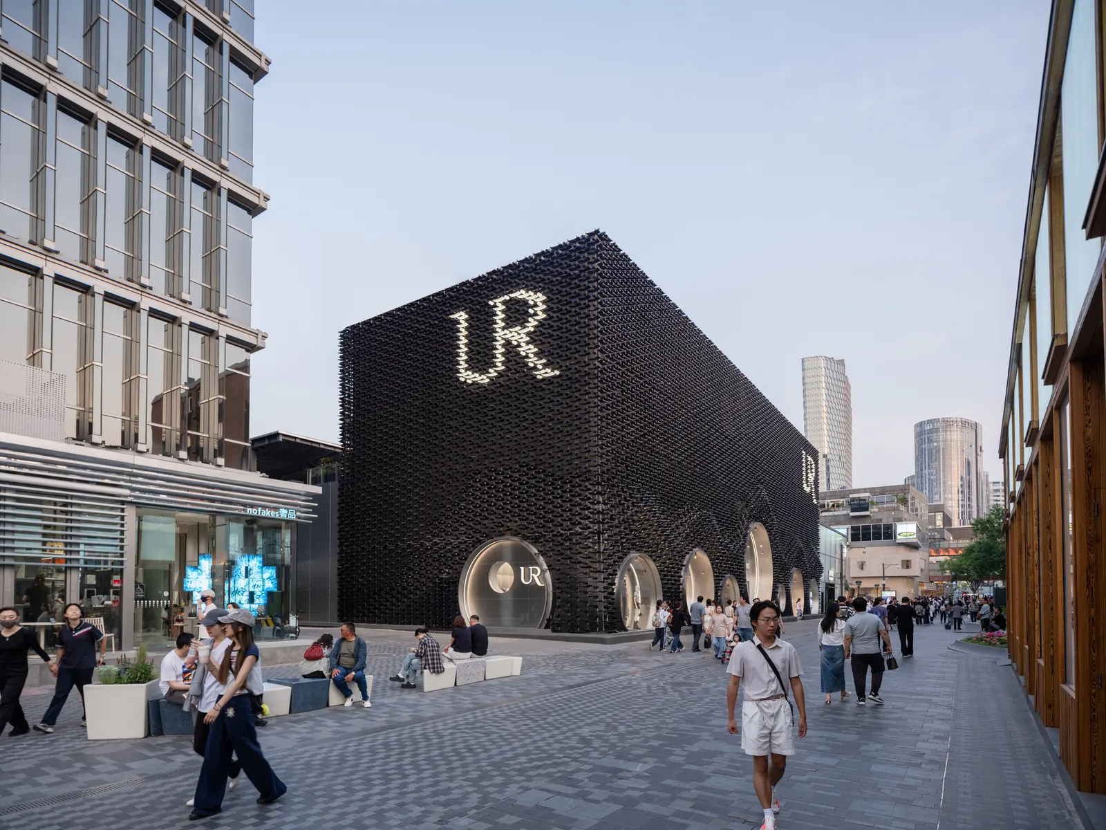 Urban Revivo Sanlitun Flagship Store / MVRDV