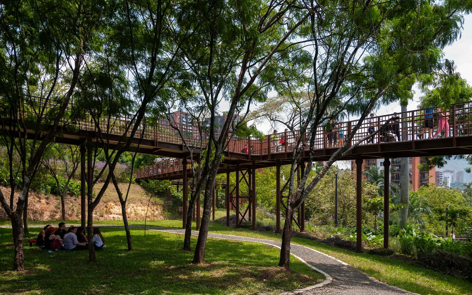 Cali Foothills Integral Corridor / Edward Conde Serna Arquitectos