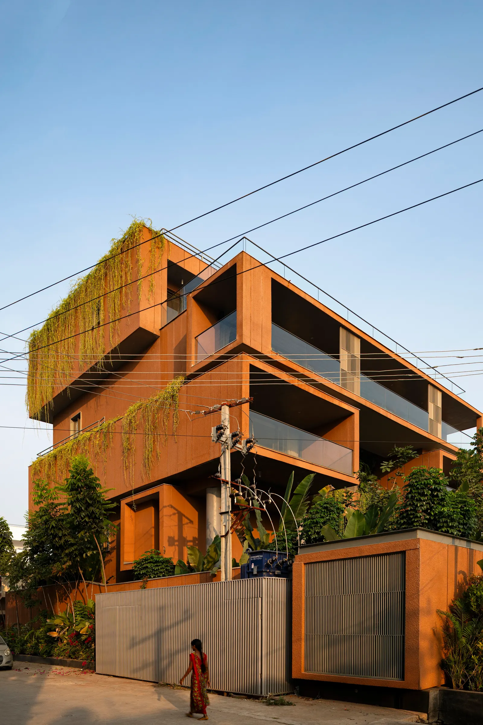 T(errakota) House / Spacefiction Studio