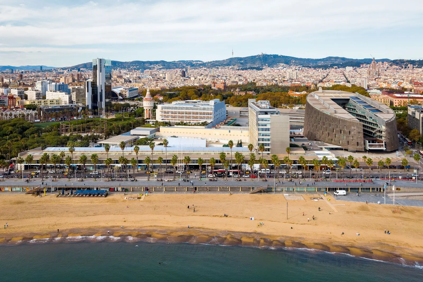 Расширение Hospital del Mar, этап 2 / PINEARQ + Brullet-De Luna Arquitectes