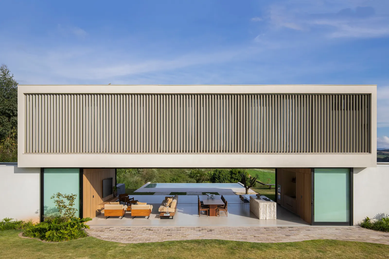 Bom Retiro House / Michel Macedo Arquitetos