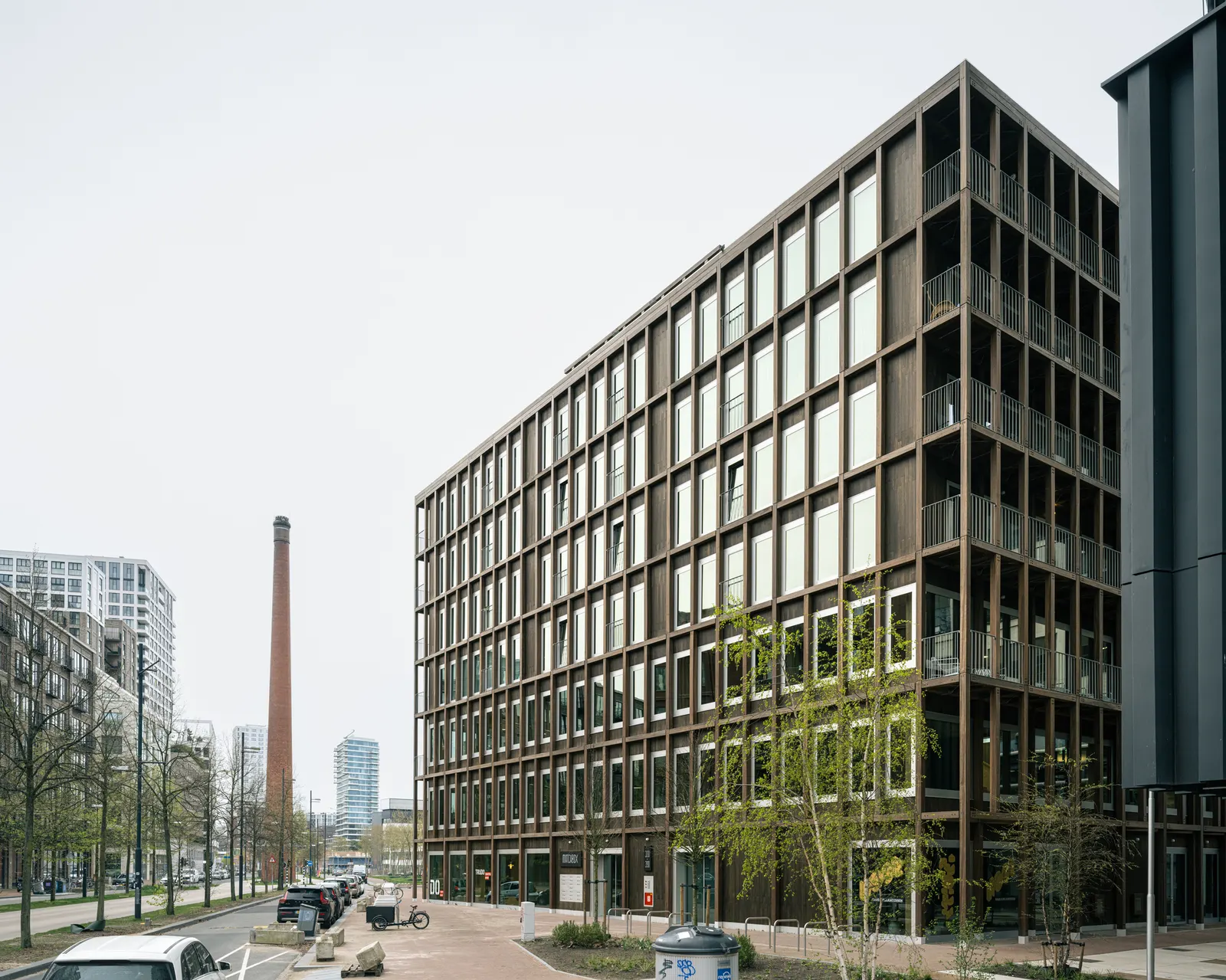 Matchbox / KAAN Architecten: компактный деревянный mixed-use проект в Strijp-S
