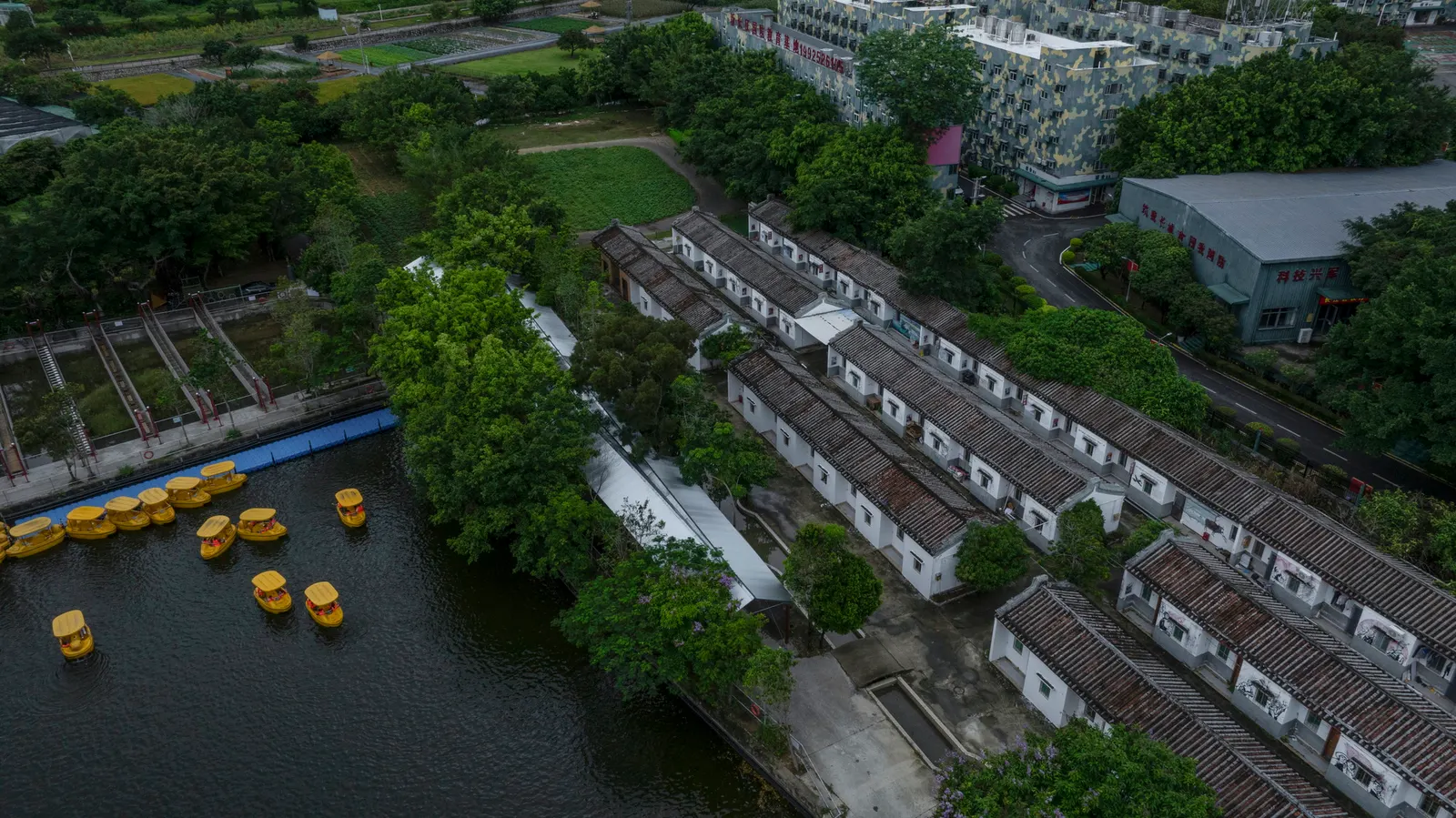 Навесная конструкция для Starfire Discovery Camp в Шэньчжэне / CM Design