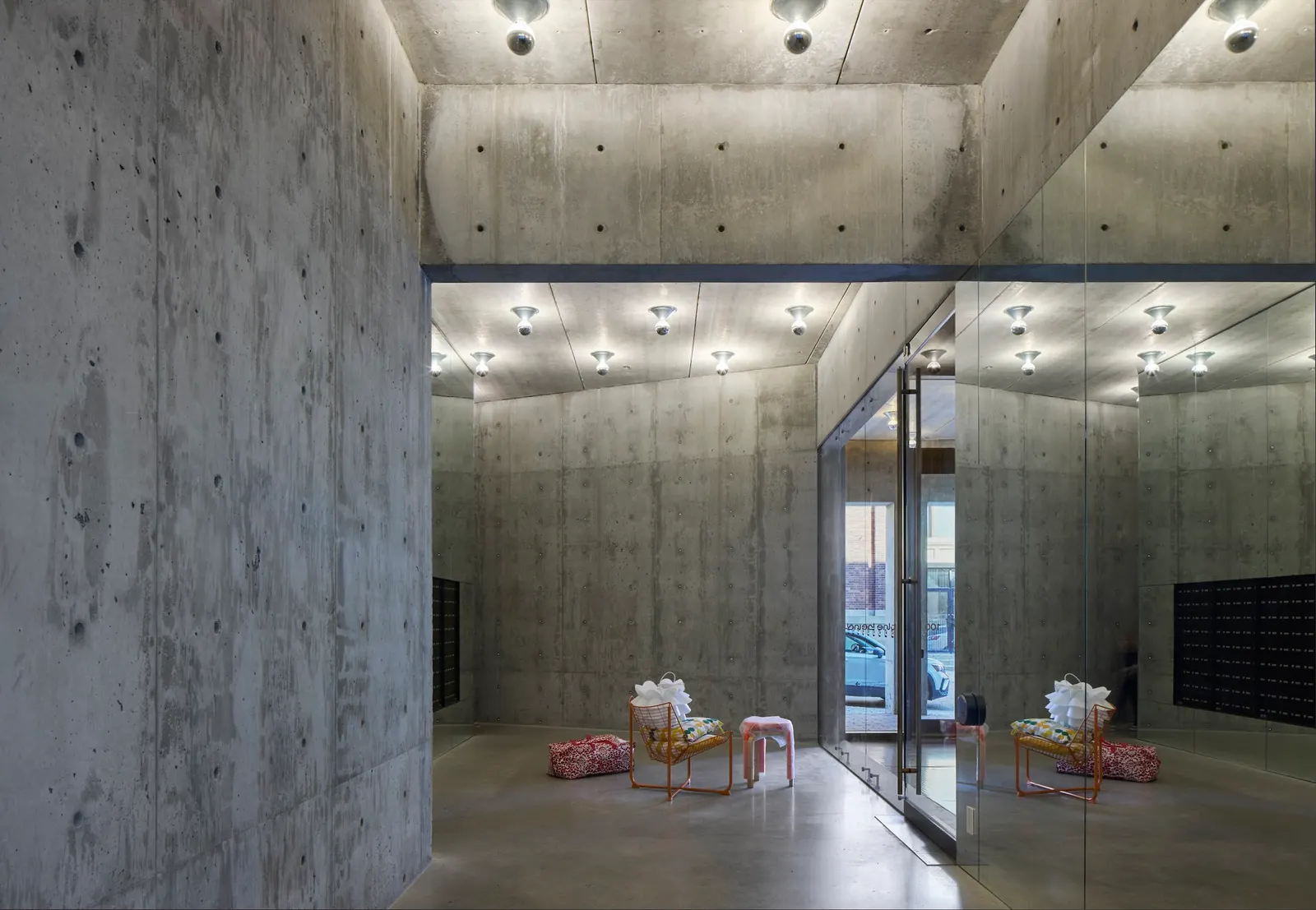 90/100 Mixed Use Project / 5468796 Architecture