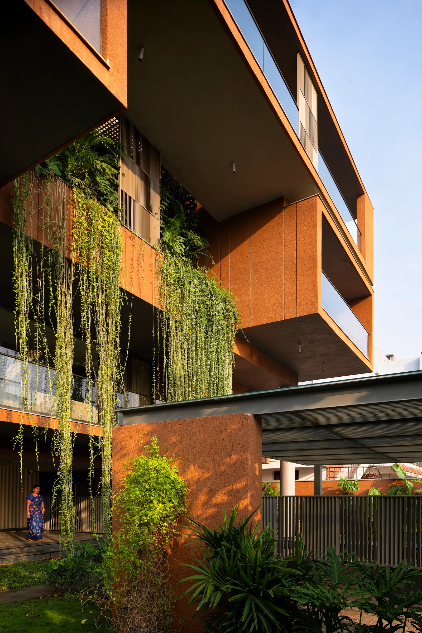 T(errakota) House / Spacefiction Studio