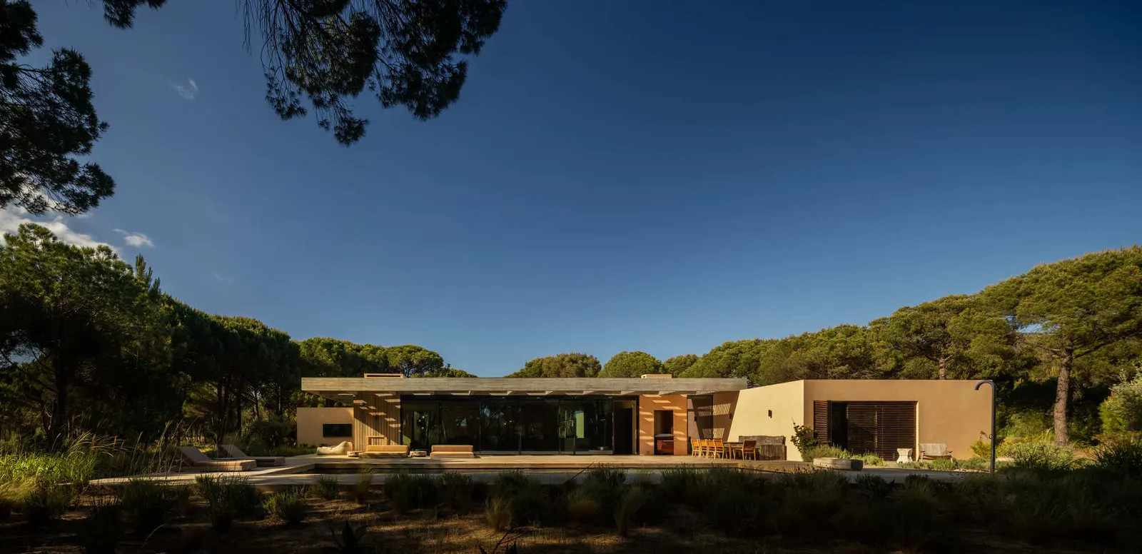 Casa Muda L13 / Pereira Miguel Arquitectos