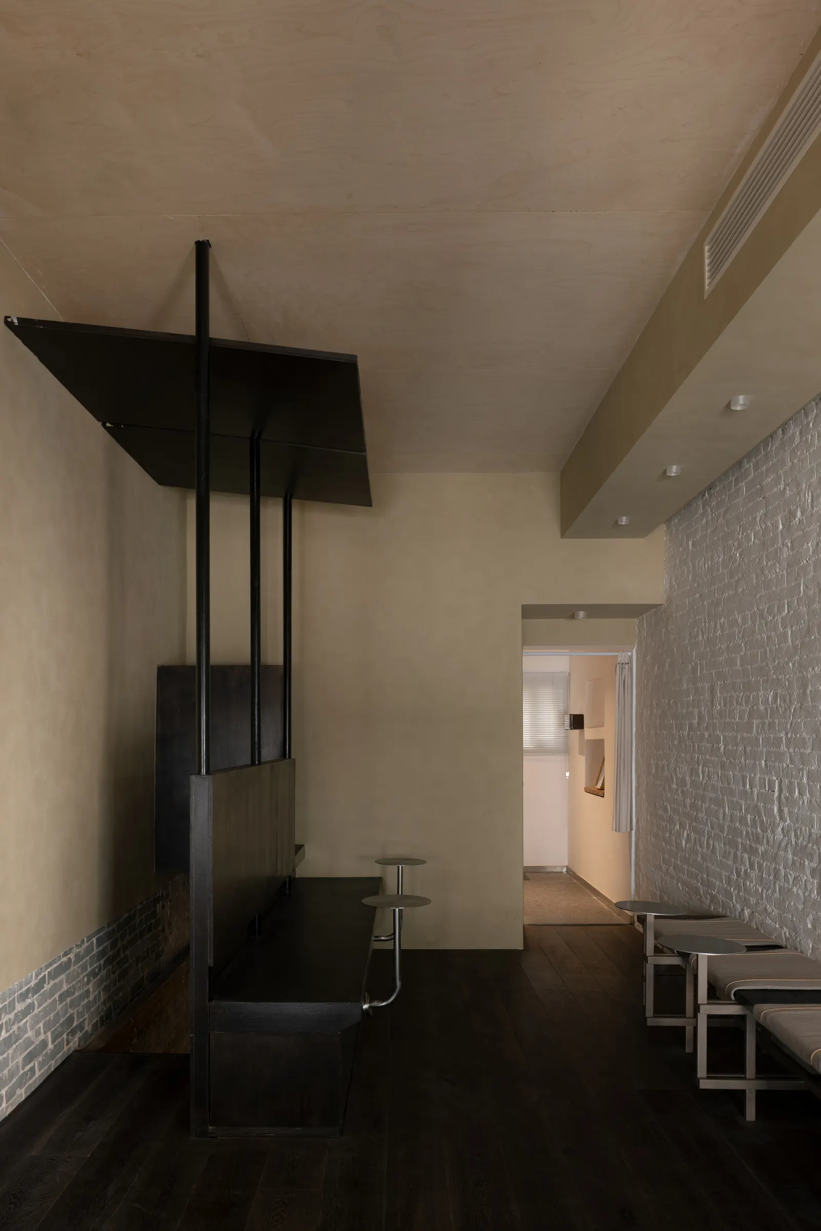 Minzu Lane Coffee / Modum Atelier: обновление традиционного qilou на исторической улице Чжуншаня