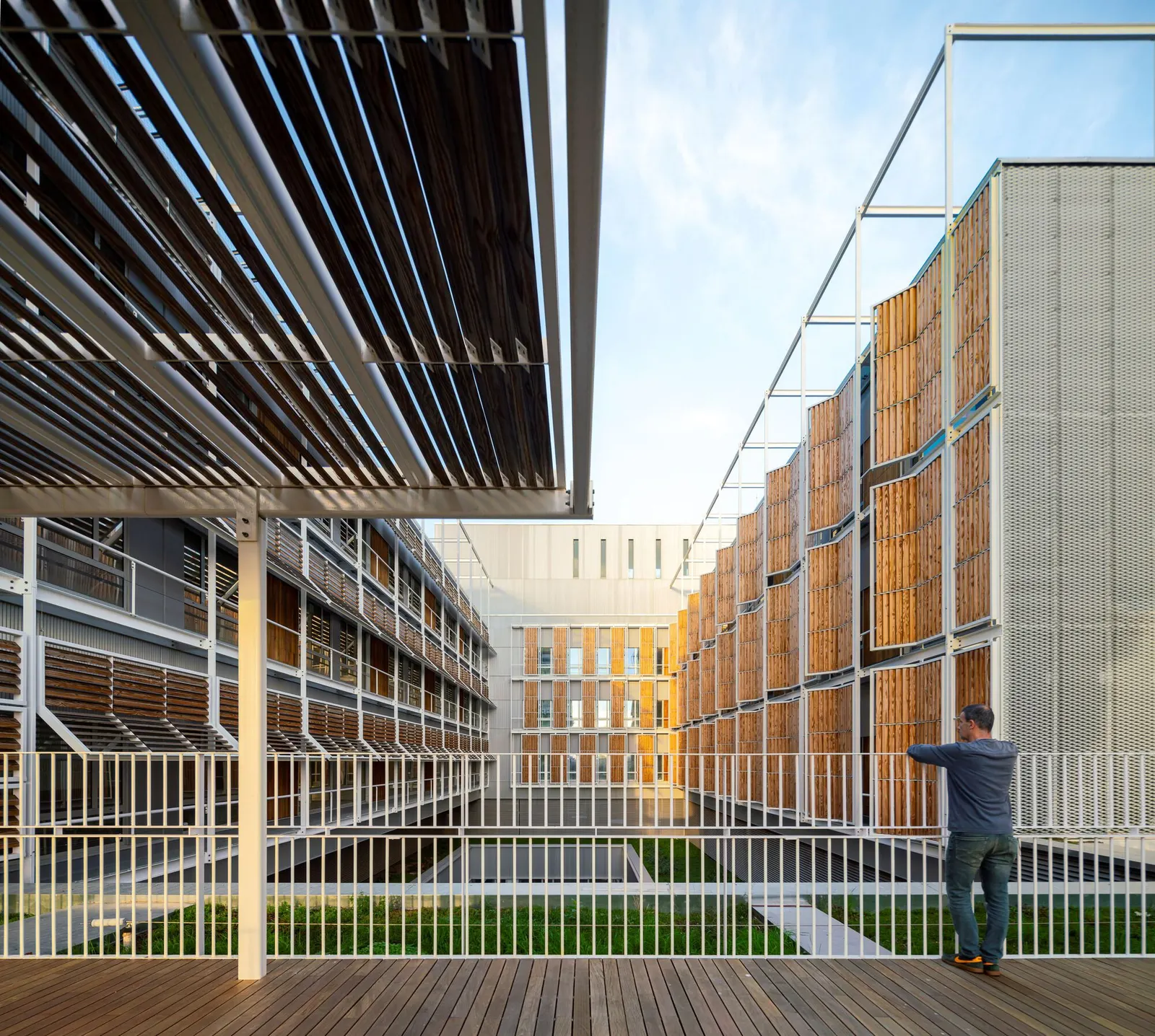 Расширение Hospital del Mar, этап 2 / PINEARQ + Brullet-De Luna Arquitectes