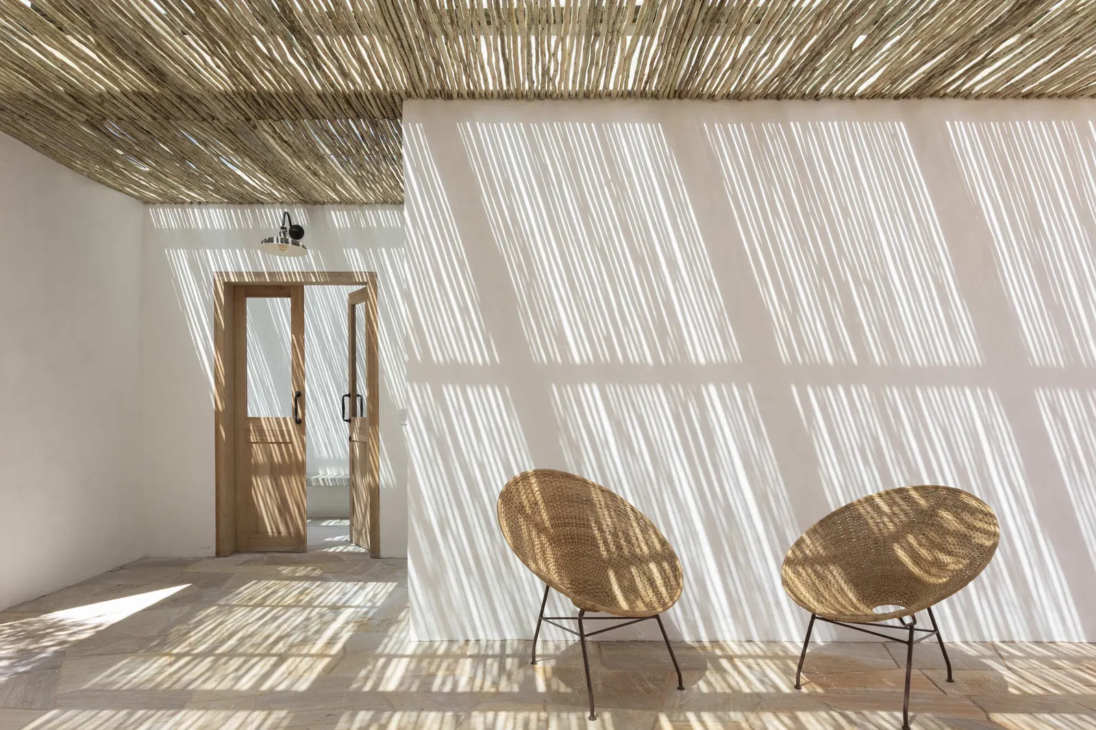 Casa Damata / Melina Romano: интерьер, который продолжает архитектуру и ландшафт