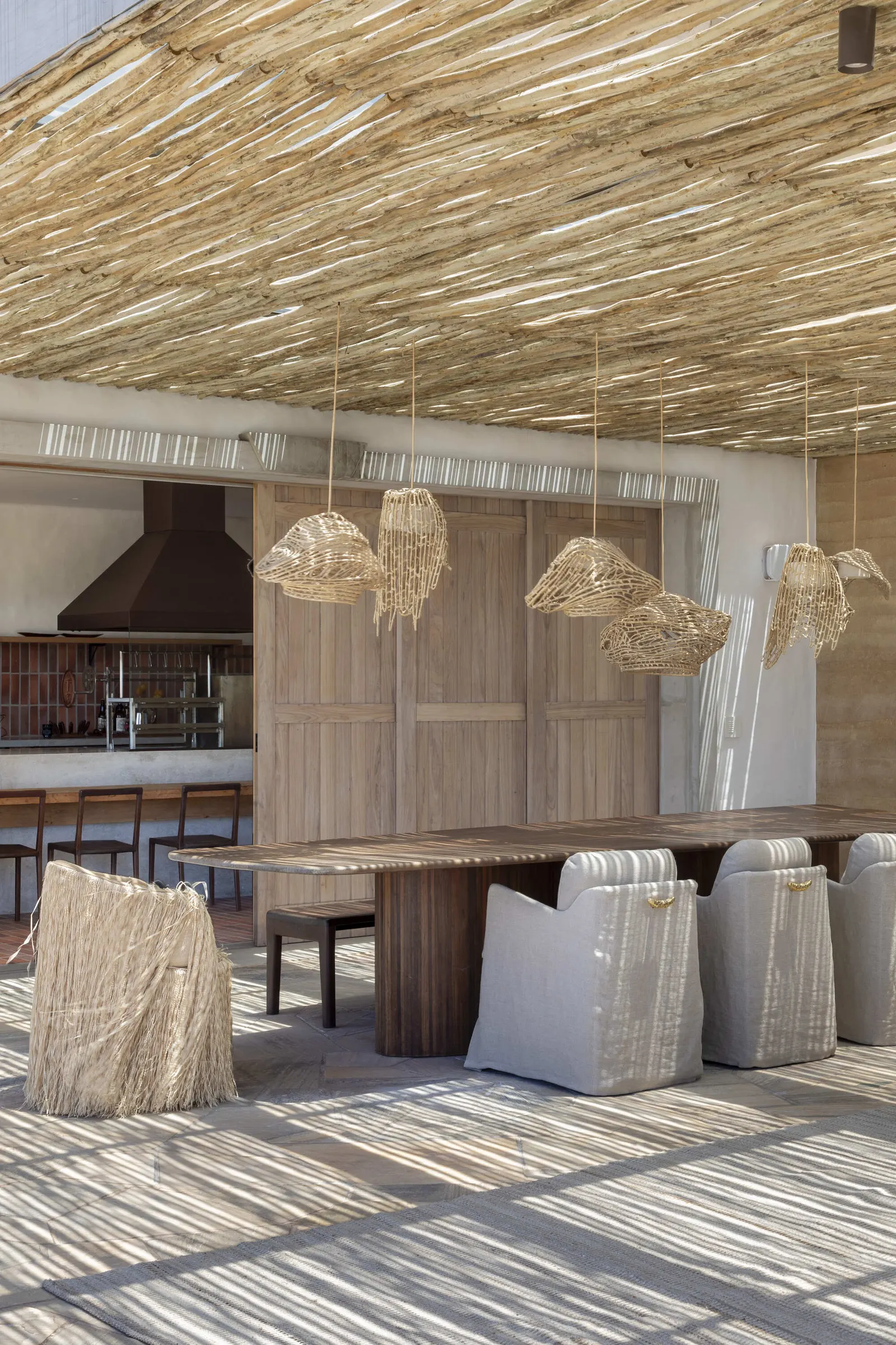 Casa Damata / Melina Romano: интерьер, который продолжает архитектуру и ландшафт