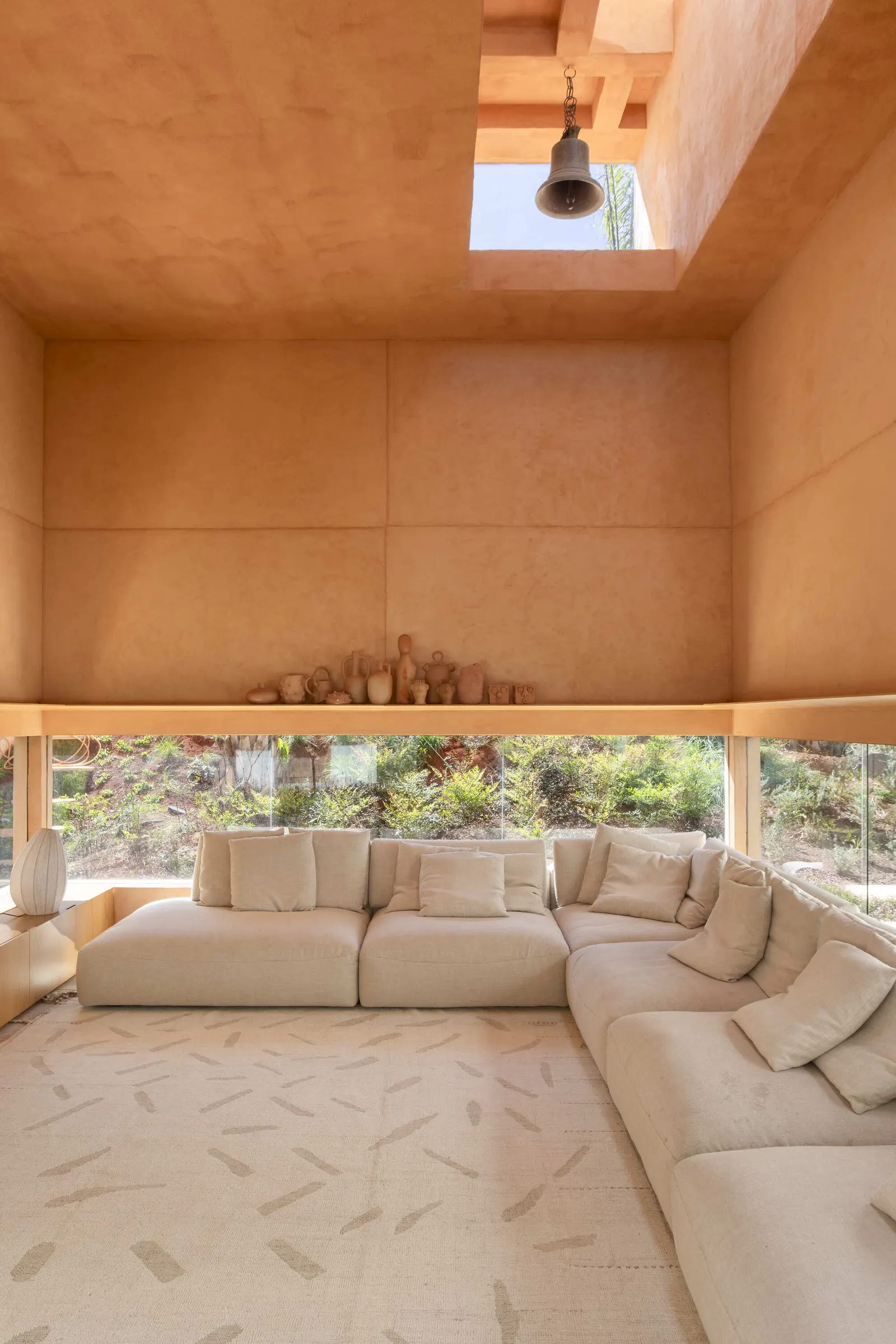 Casa Damata / Melina Romano: интерьер, который продолжает архитектуру и ландшафт