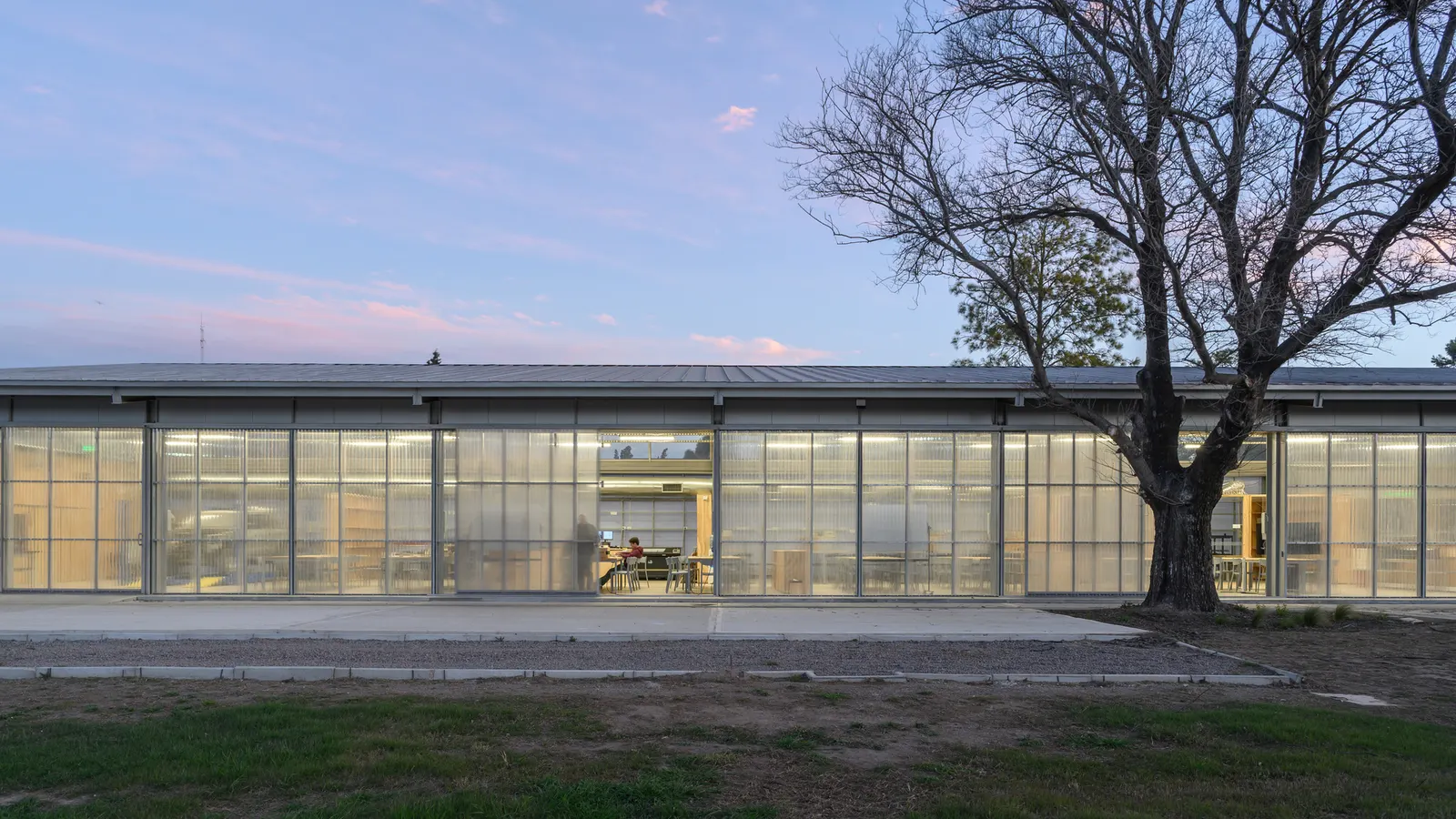 HUB UCC: пространство для инноваций Университета Католика де Кордова / BLT Arquitectos
