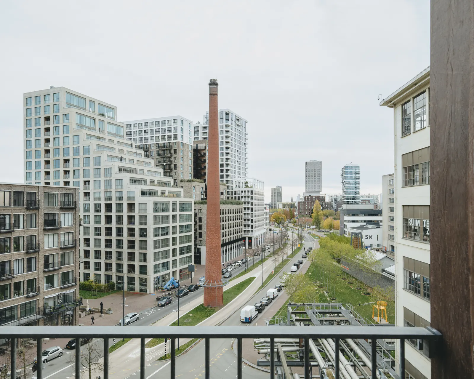 Matchbox / KAAN Architecten: компактный деревянный mixed-use проект в Strijp-S