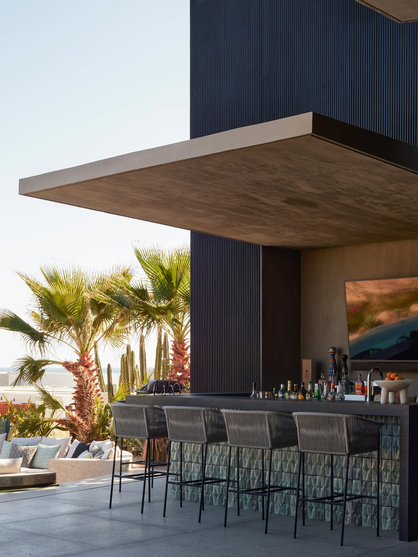 Casa Loto / Ezequiel Farca Studio: одноэтажная резиденция на участке с видом на океан