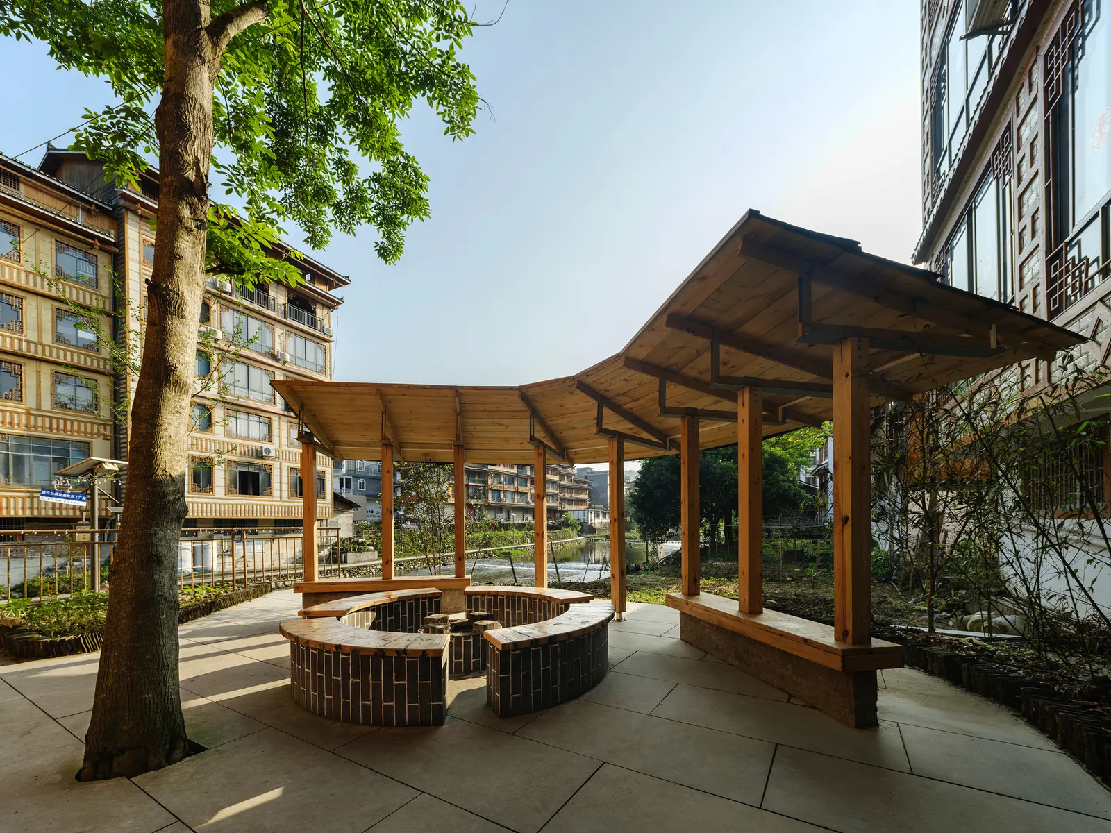 Обновление Guangnan Gospel Hall / TouchGrass Architecture