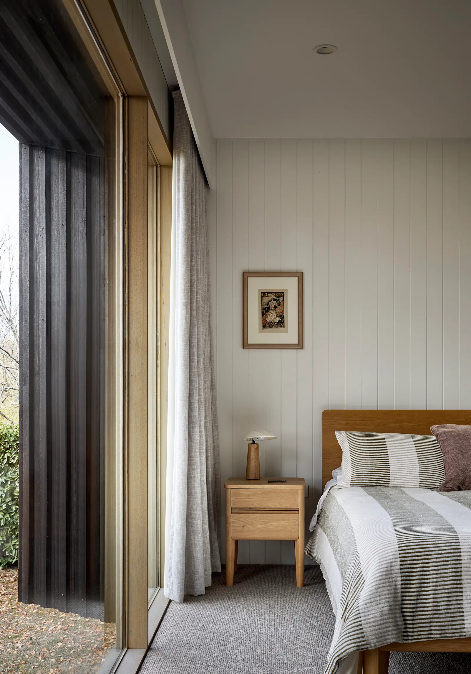 The Plinth House 2 / Luke Stanley Architects