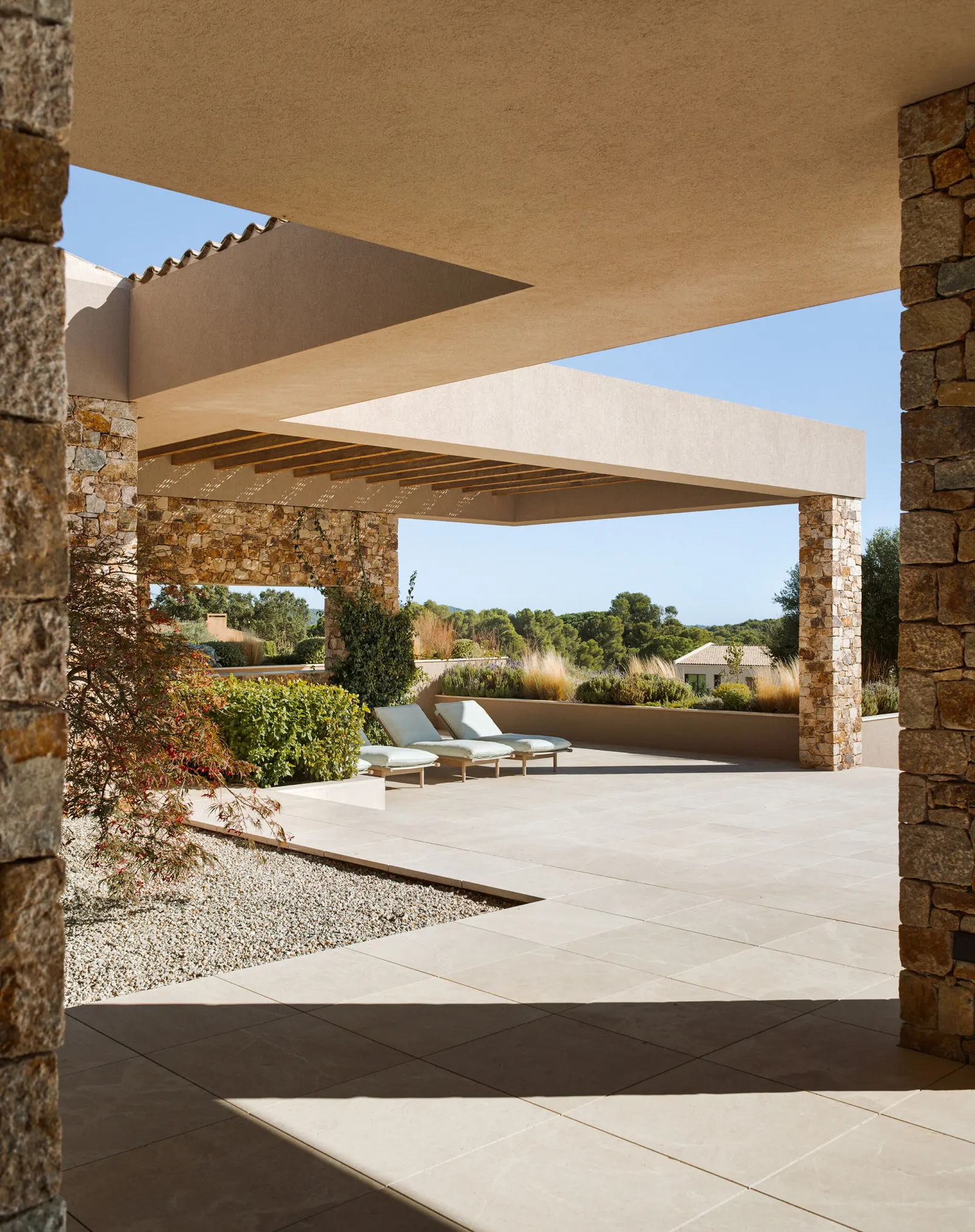 Mediterranean House / Dom Arquitectura
