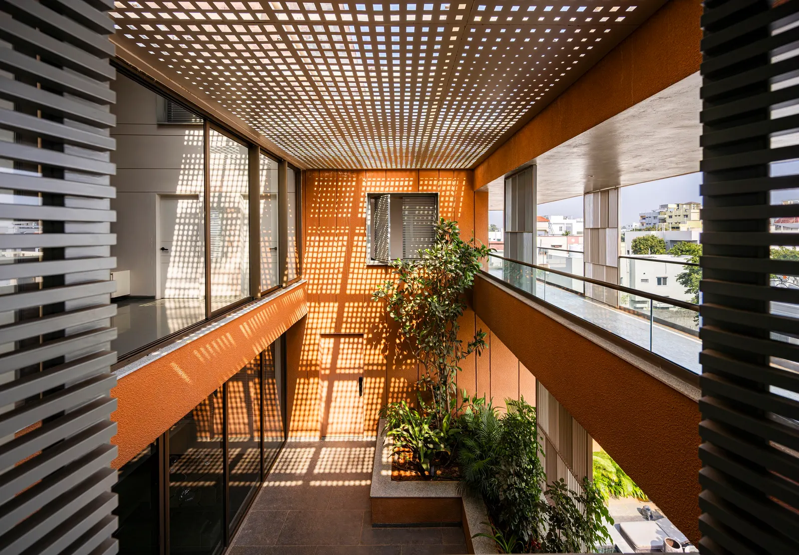 T(errakota) House / Spacefiction Studio