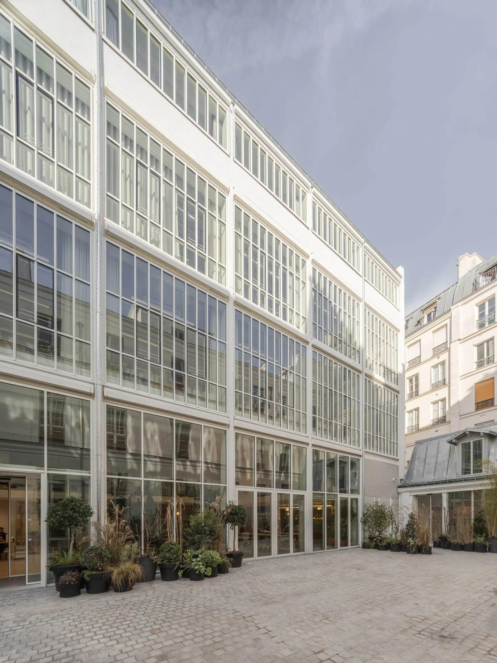 Rue Pavée: реконструкция исторического комплекса в парижском Марэ от MARS Architectes