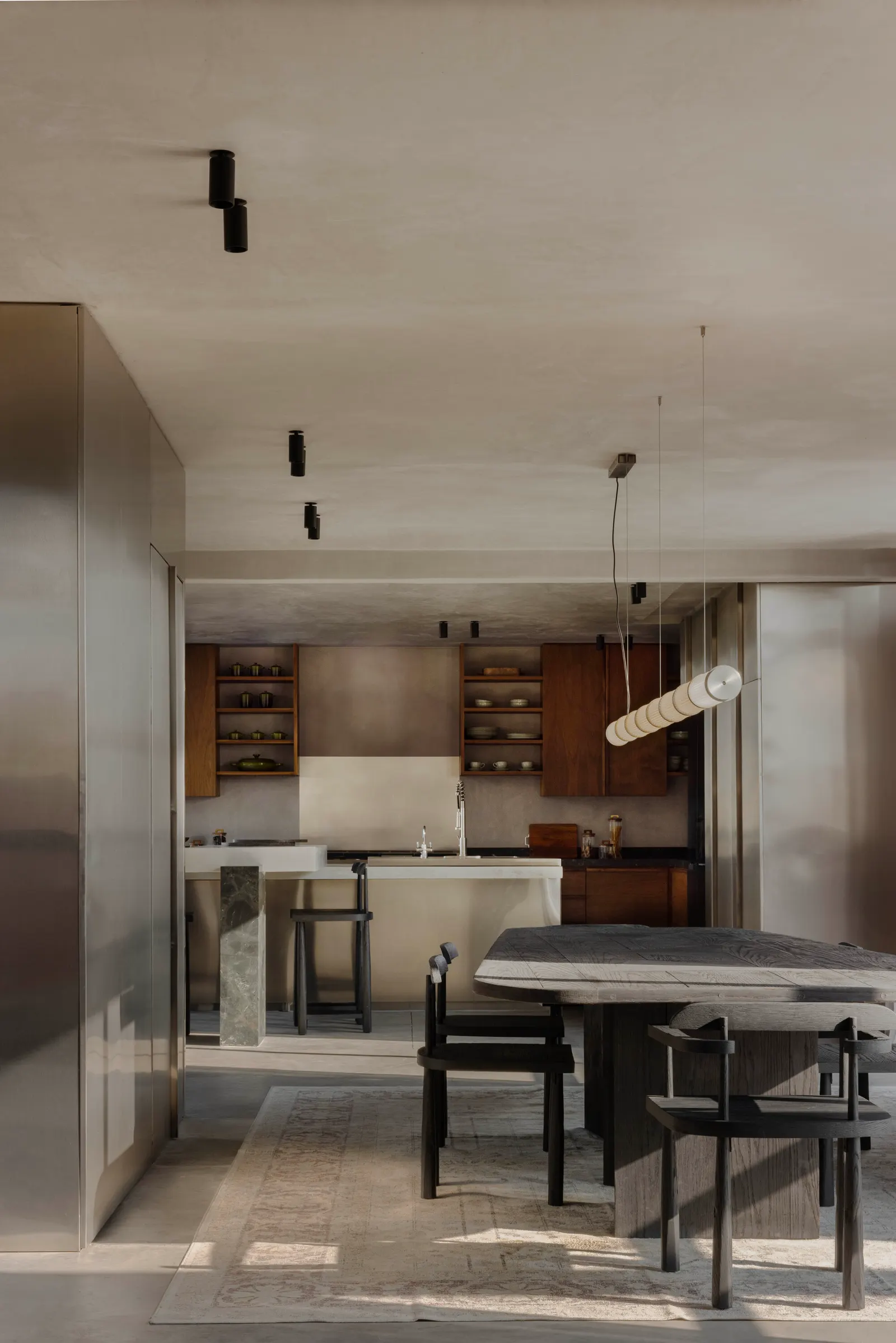 Brutalist Penthouse / Barde + vanVoltt