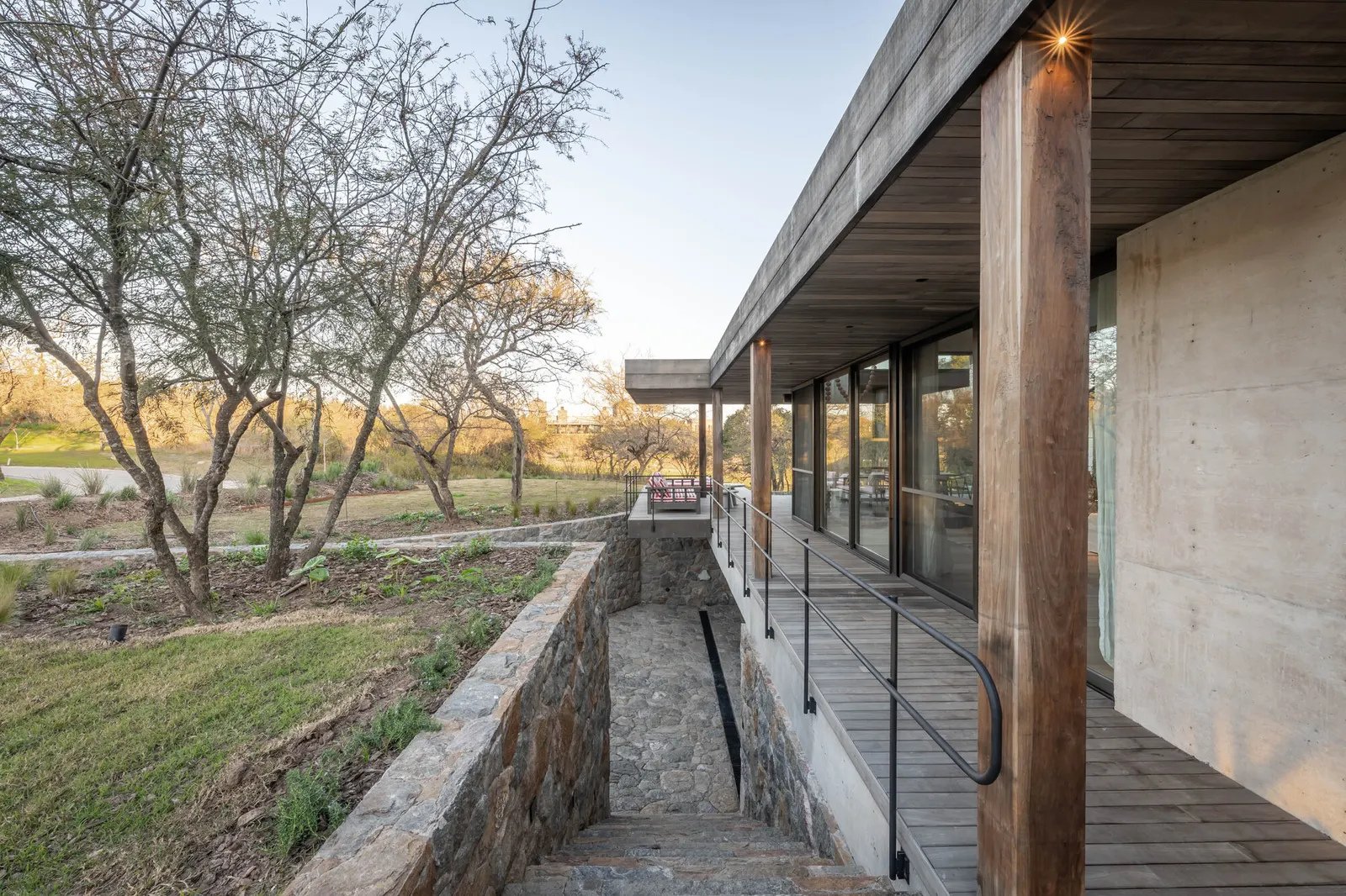 Дом в Estancia El Terrón / Santiago Bertotti