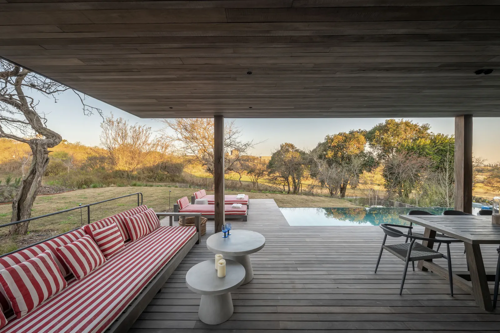 Дом в Estancia El Terrón / Santiago Bertotti
