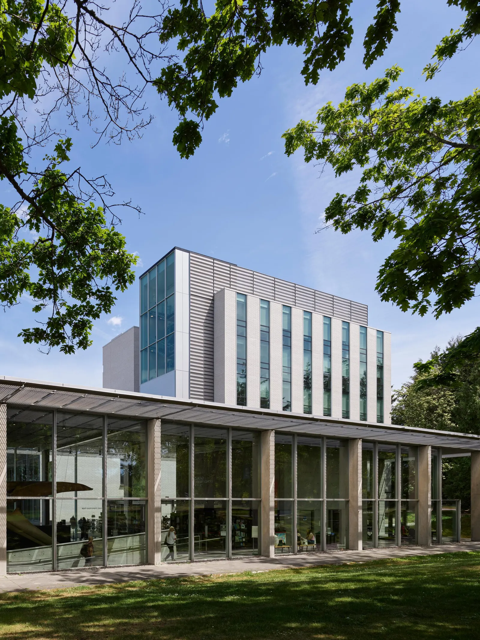 Расширение UBC Biodiversity Centre / Public Architecture + Design