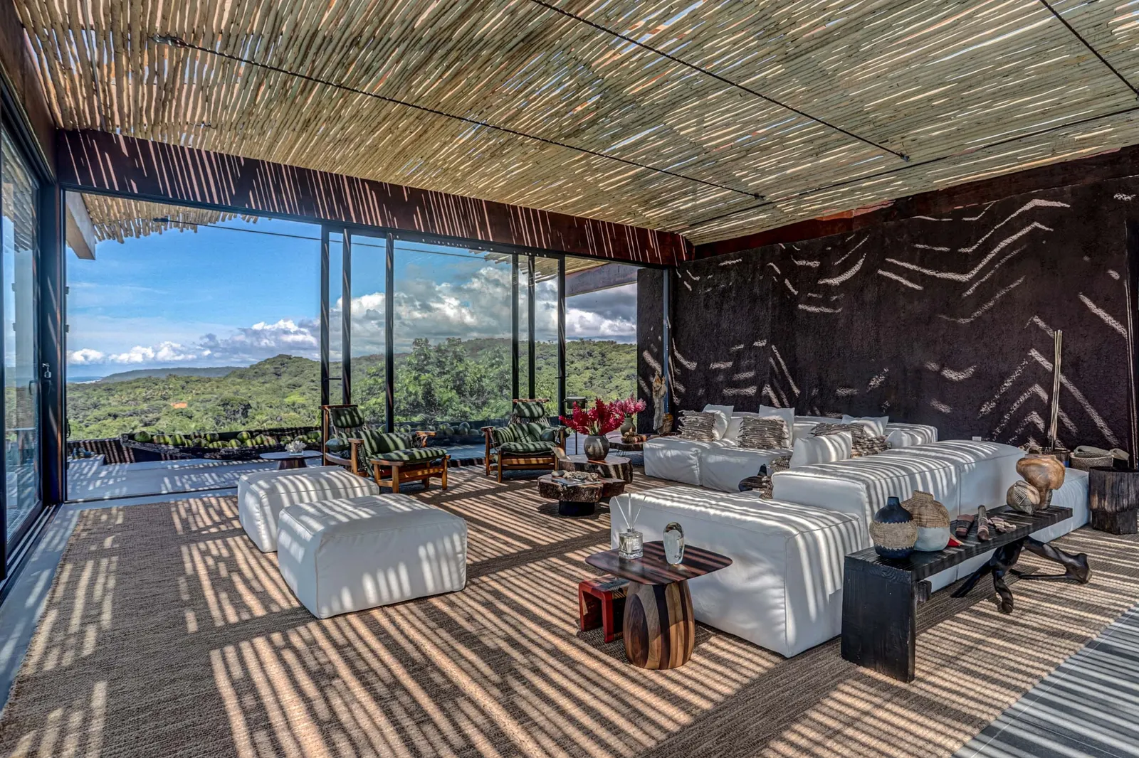 Txai Bungalow / TETRO Arquitetura