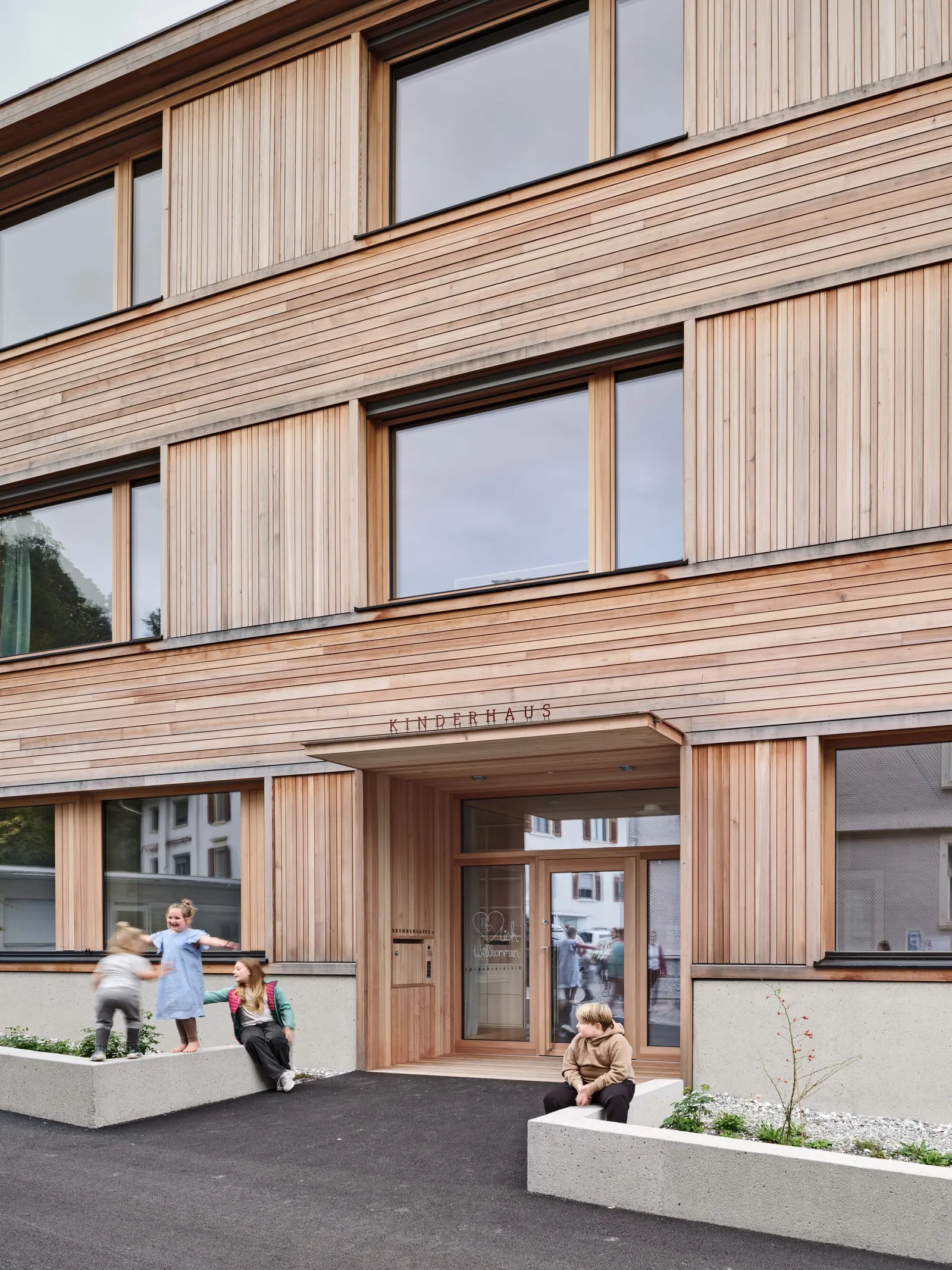 Детский дом Brunnengasse / Bernardo Bader Architekten