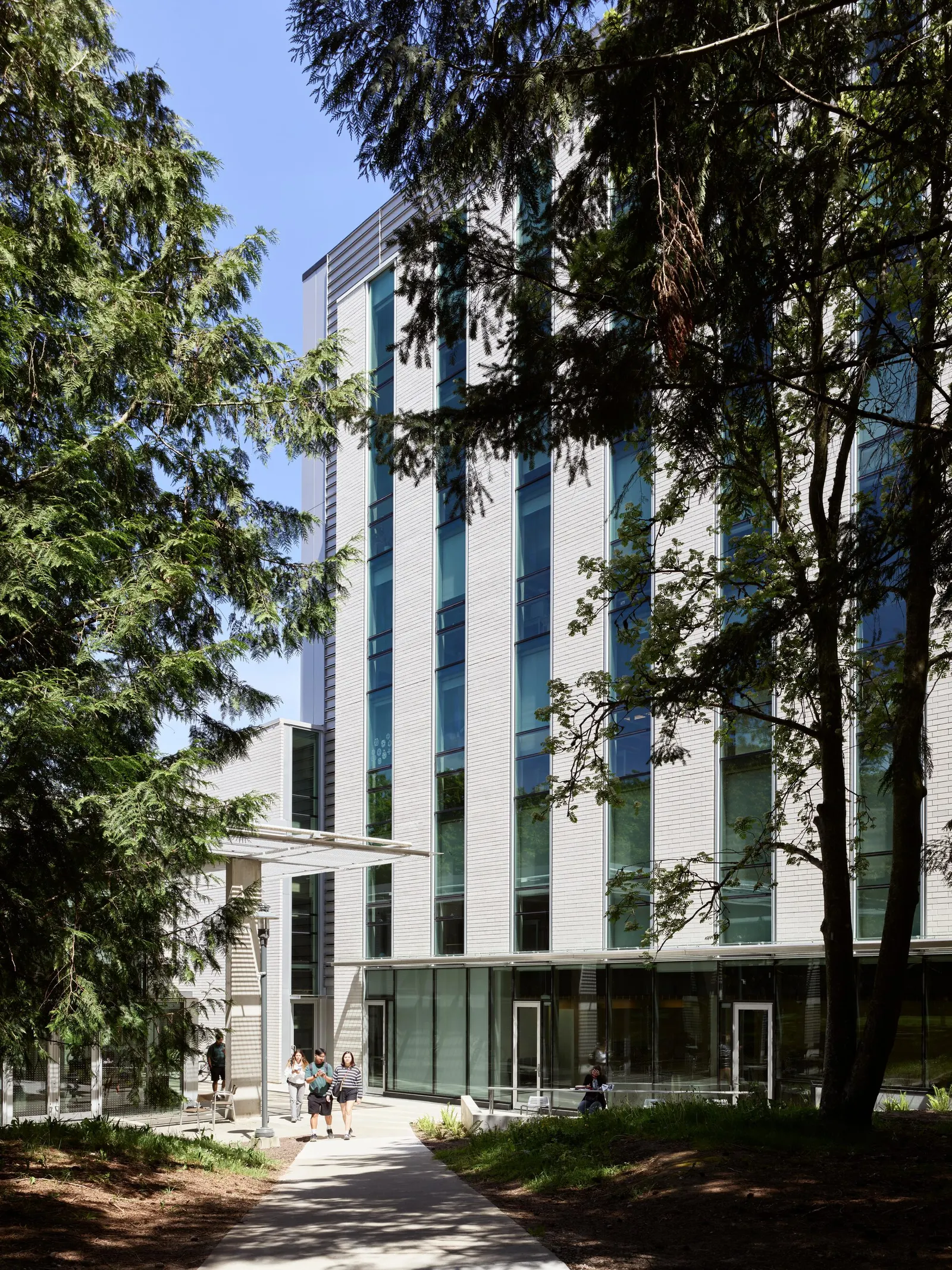 Расширение UBC Biodiversity Centre / Public Architecture + Design