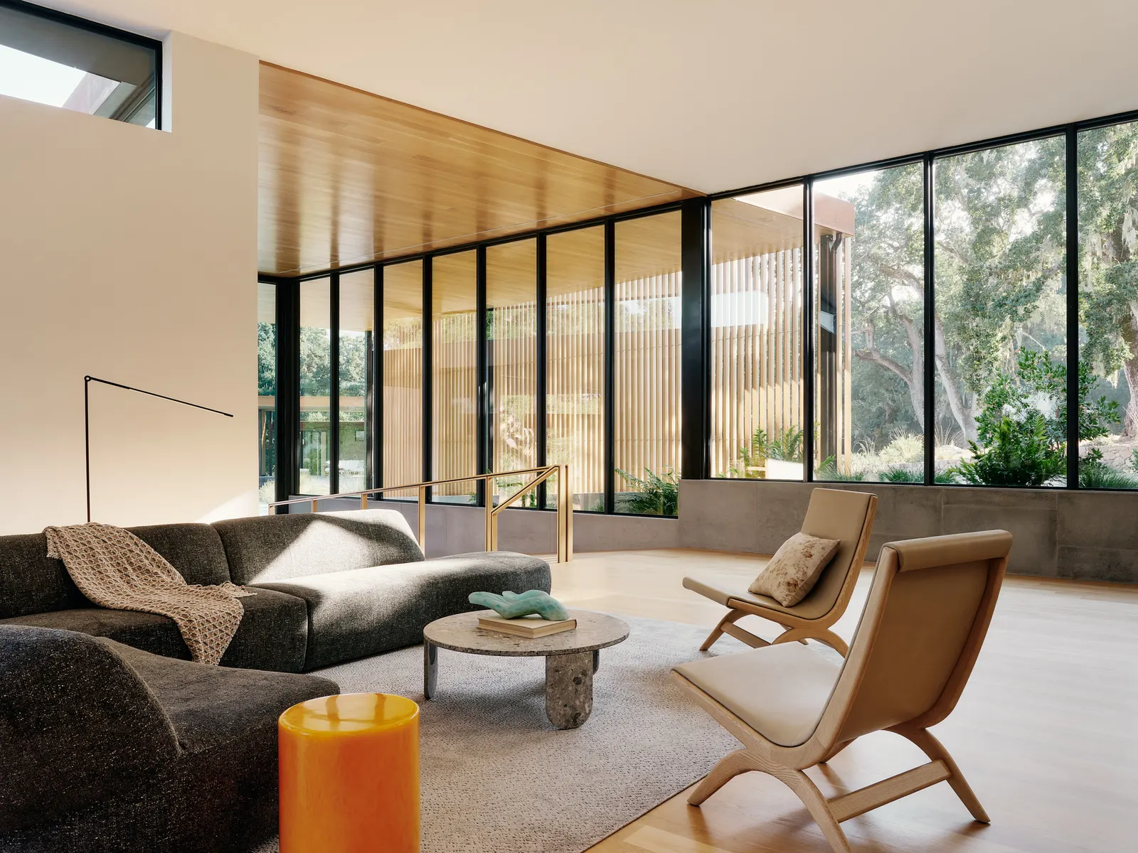 Meadow House / Mark English Architects